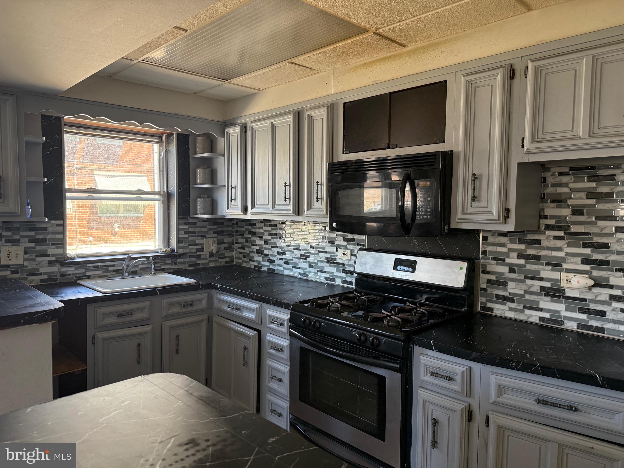 PHILADELPHIA - Residential