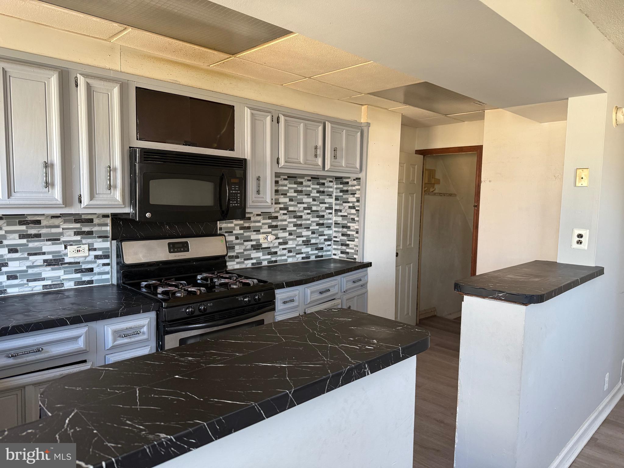 PHILADELPHIA - Residential