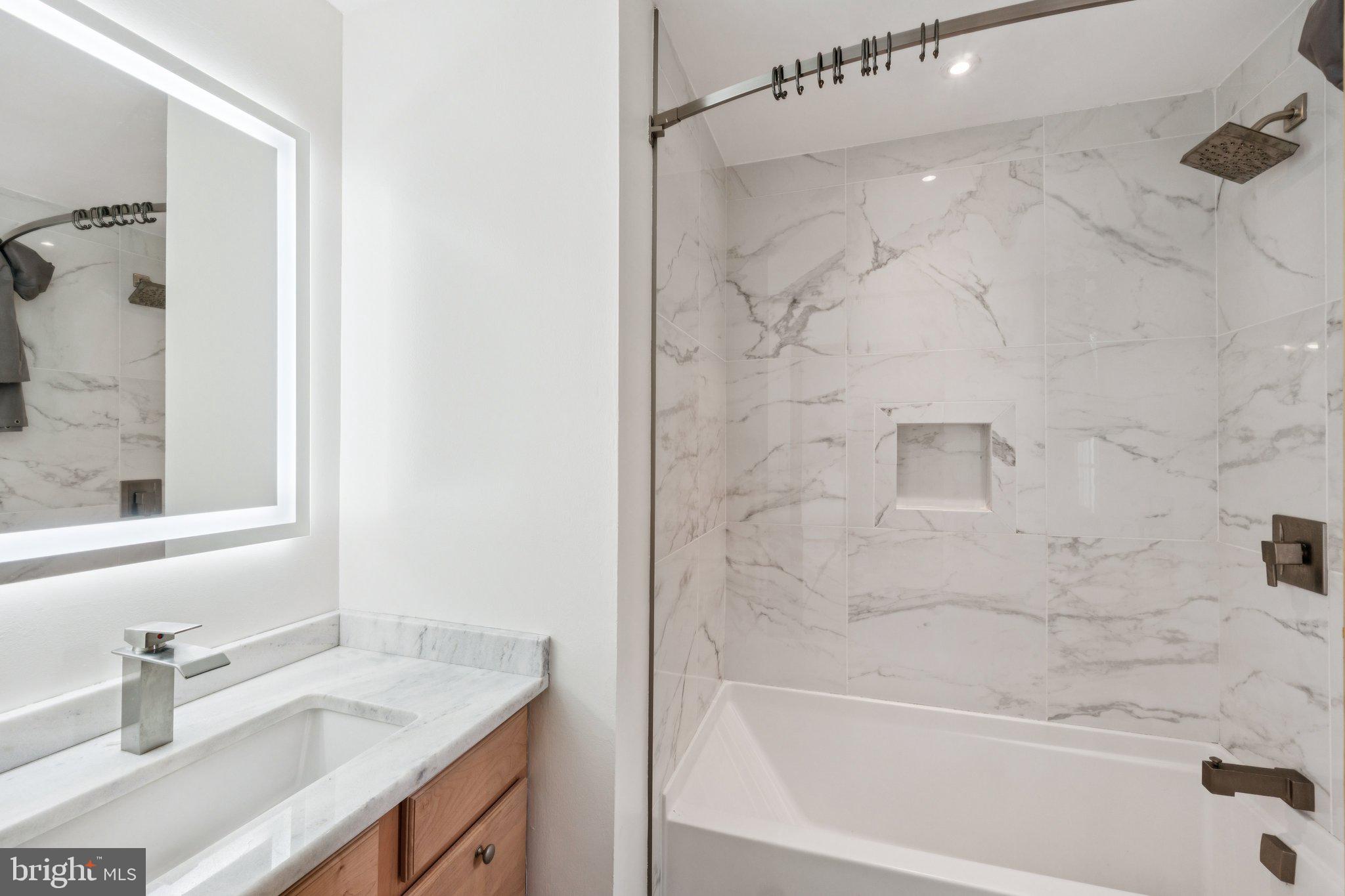 CHURCHILL TOWN SECTOR - Residential