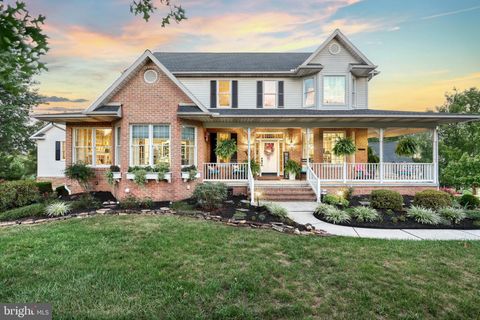 1709 COUNTRY MANOR DRIVE YORK PA 17408