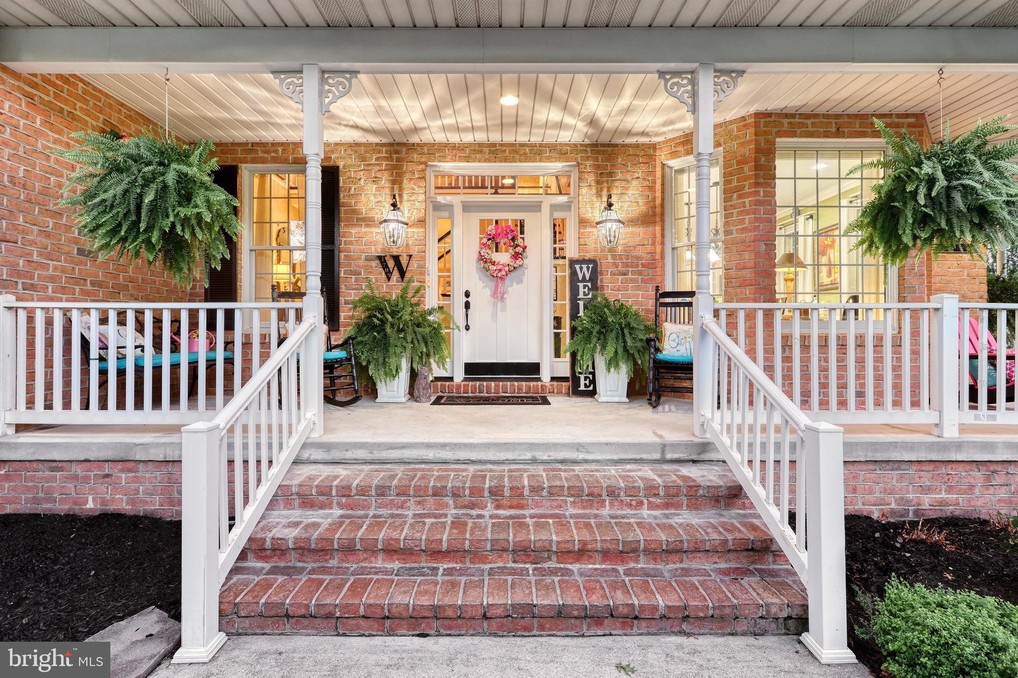 1709 COUNTRY MANOR DRIVE
