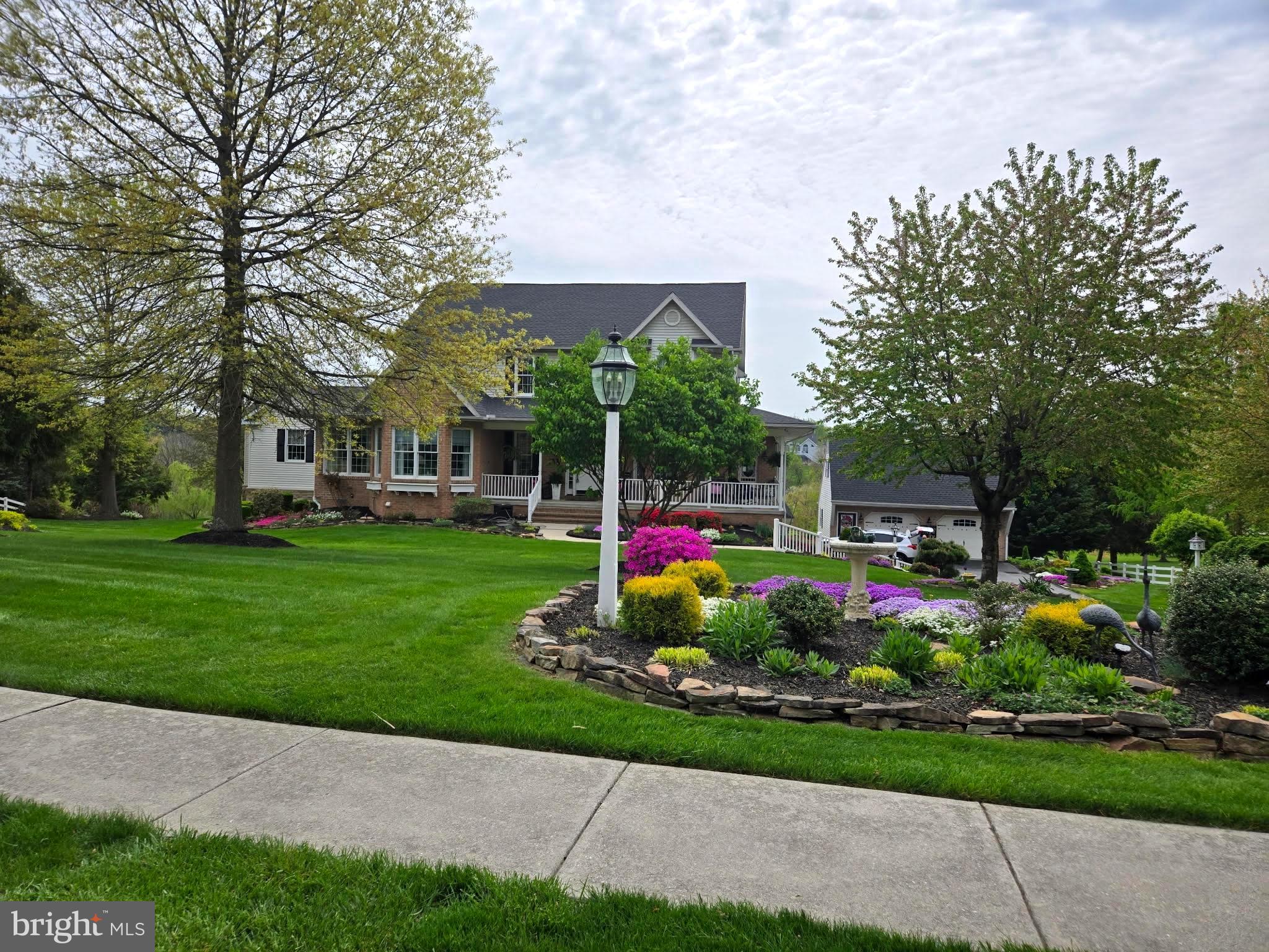 1709 COUNTRY MANOR DRIVE