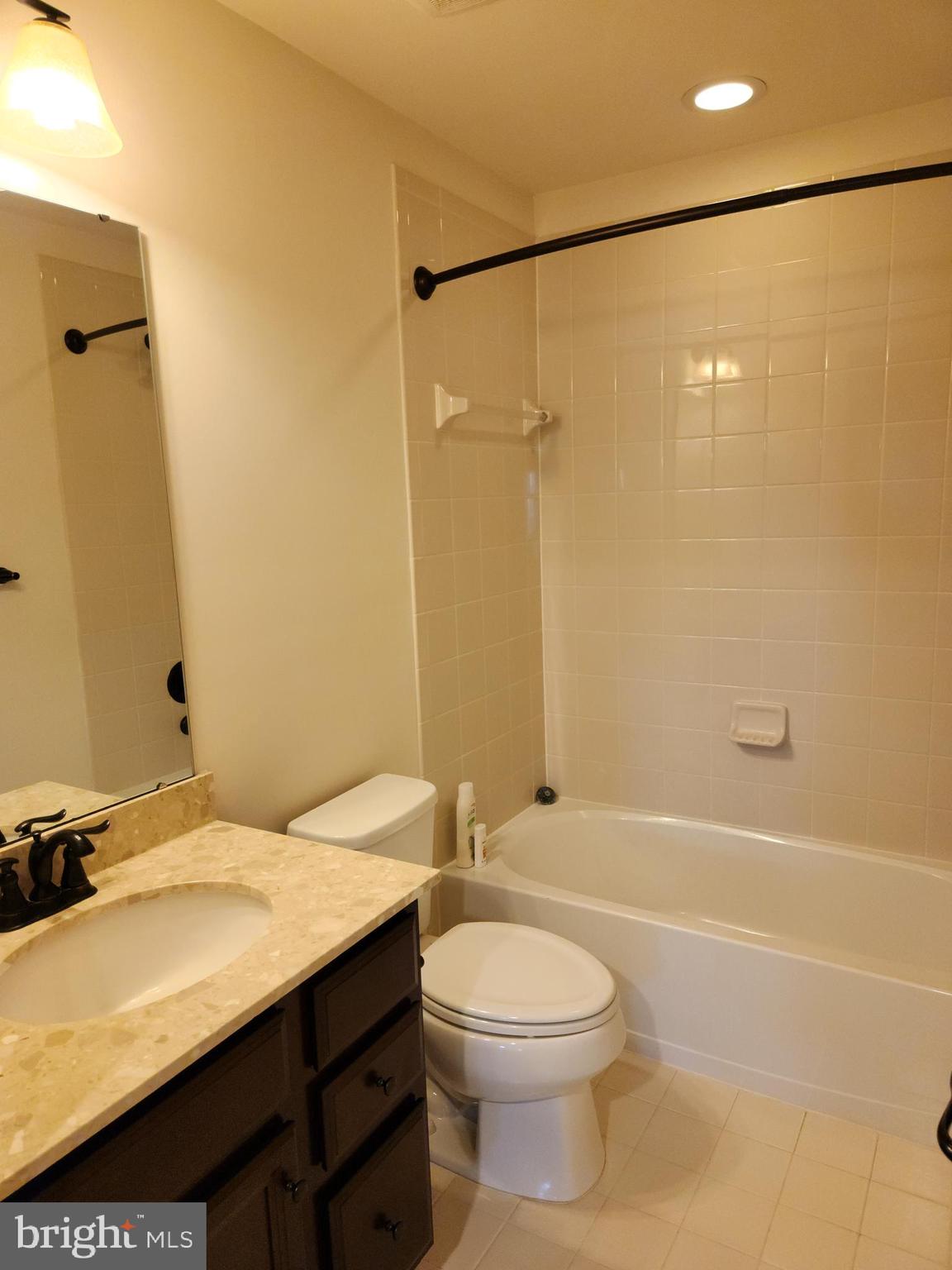 AGRICOPIA - Residential Lease