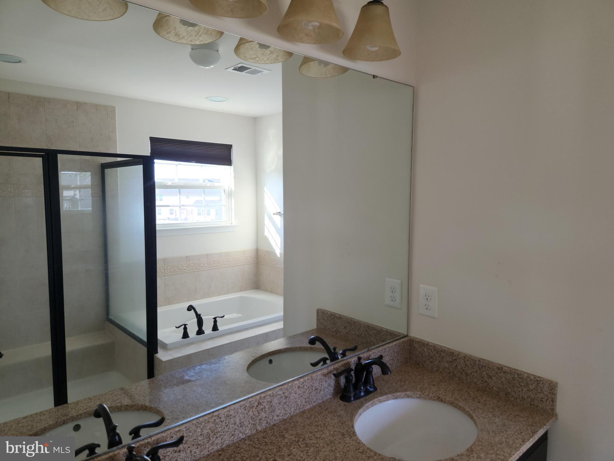 AGRICOPIA - Residential Lease