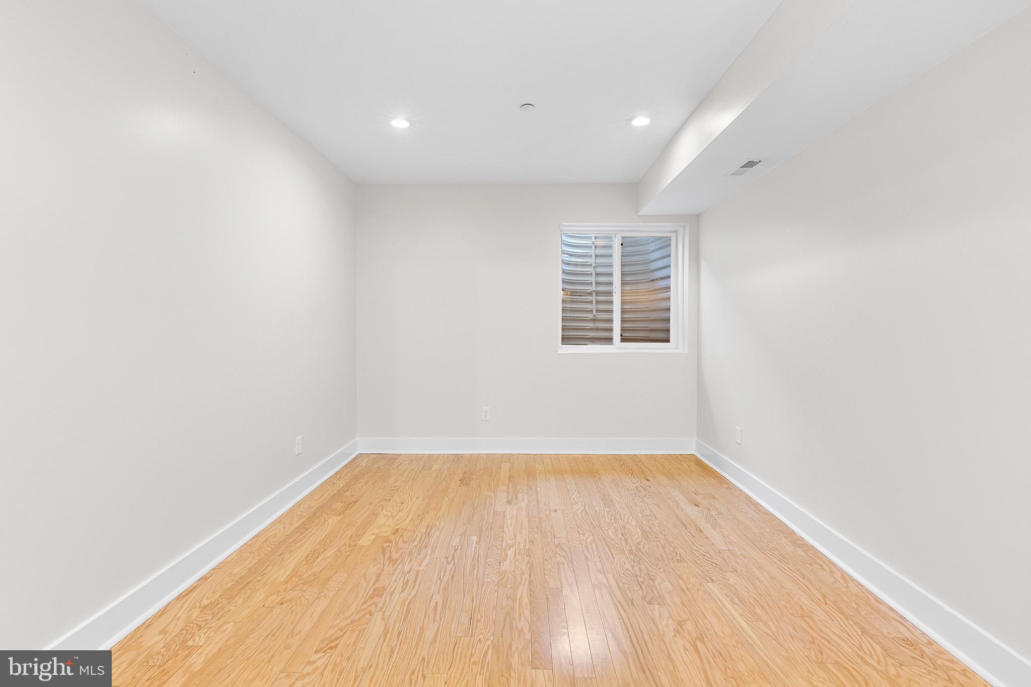 FRANCISVILLE - Residential