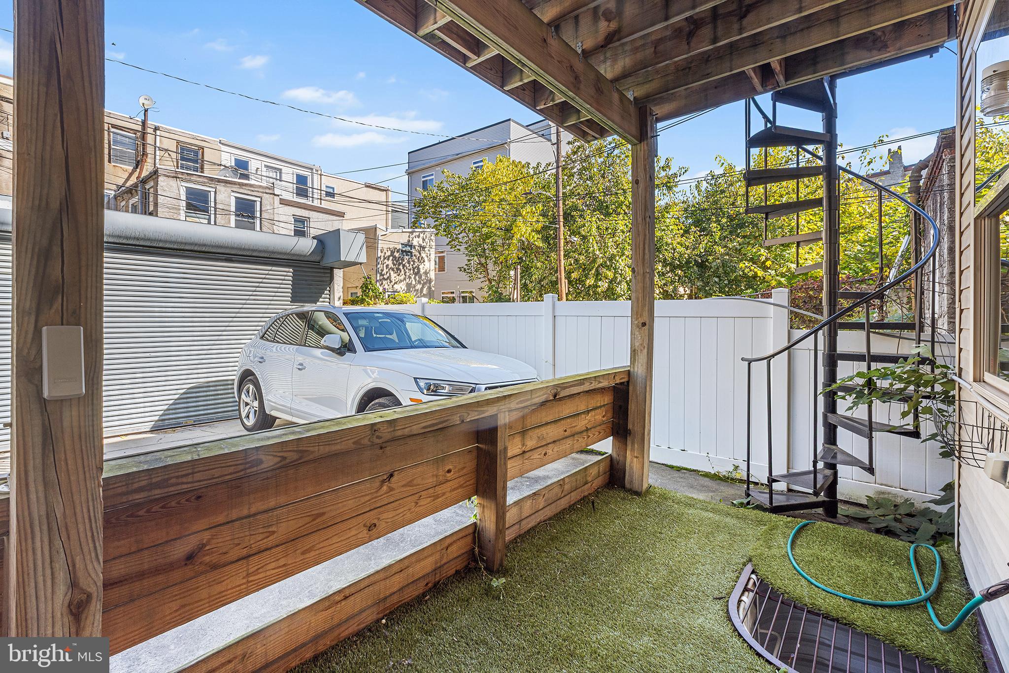 FRANCISVILLE - Residential