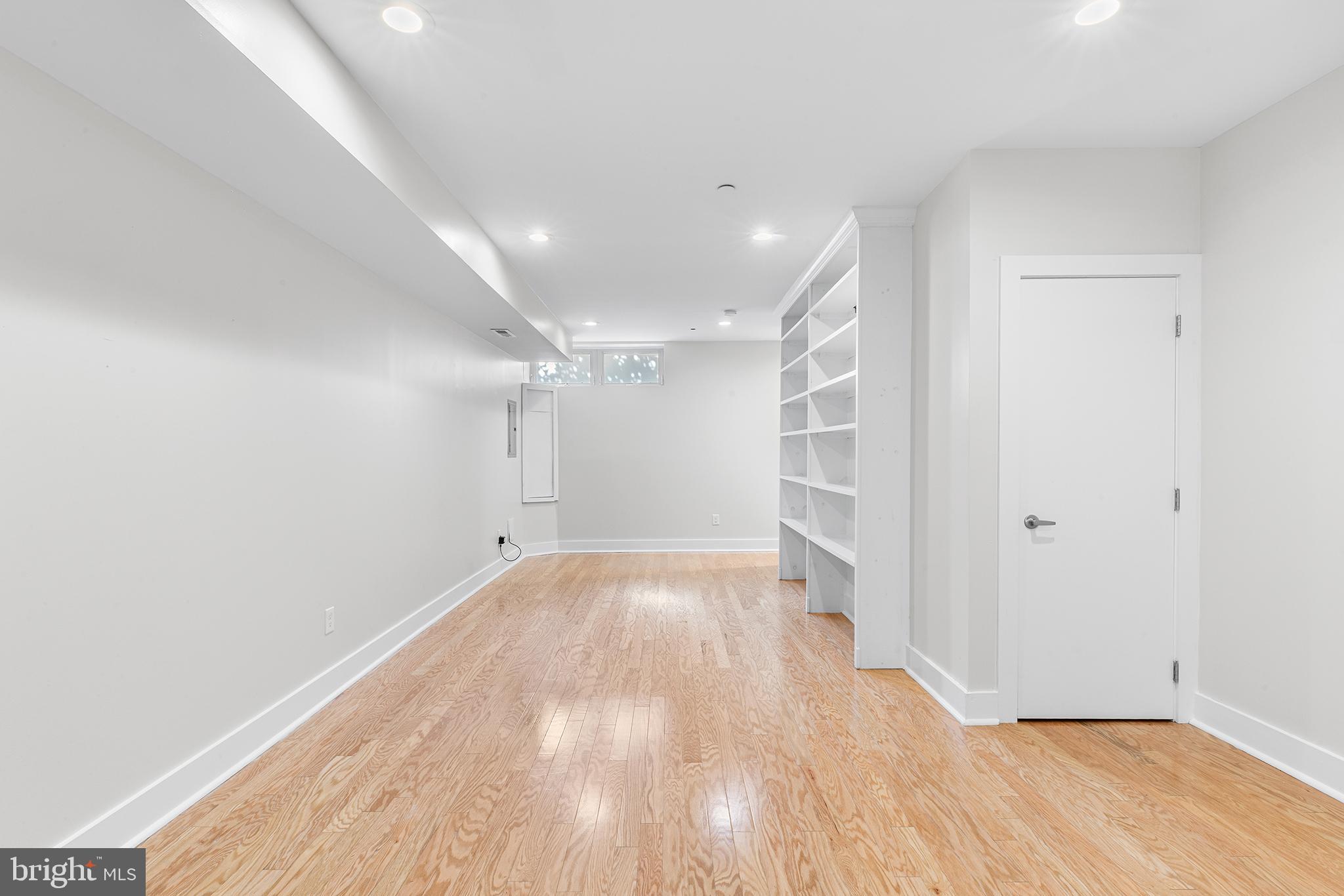 FRANCISVILLE - Residential