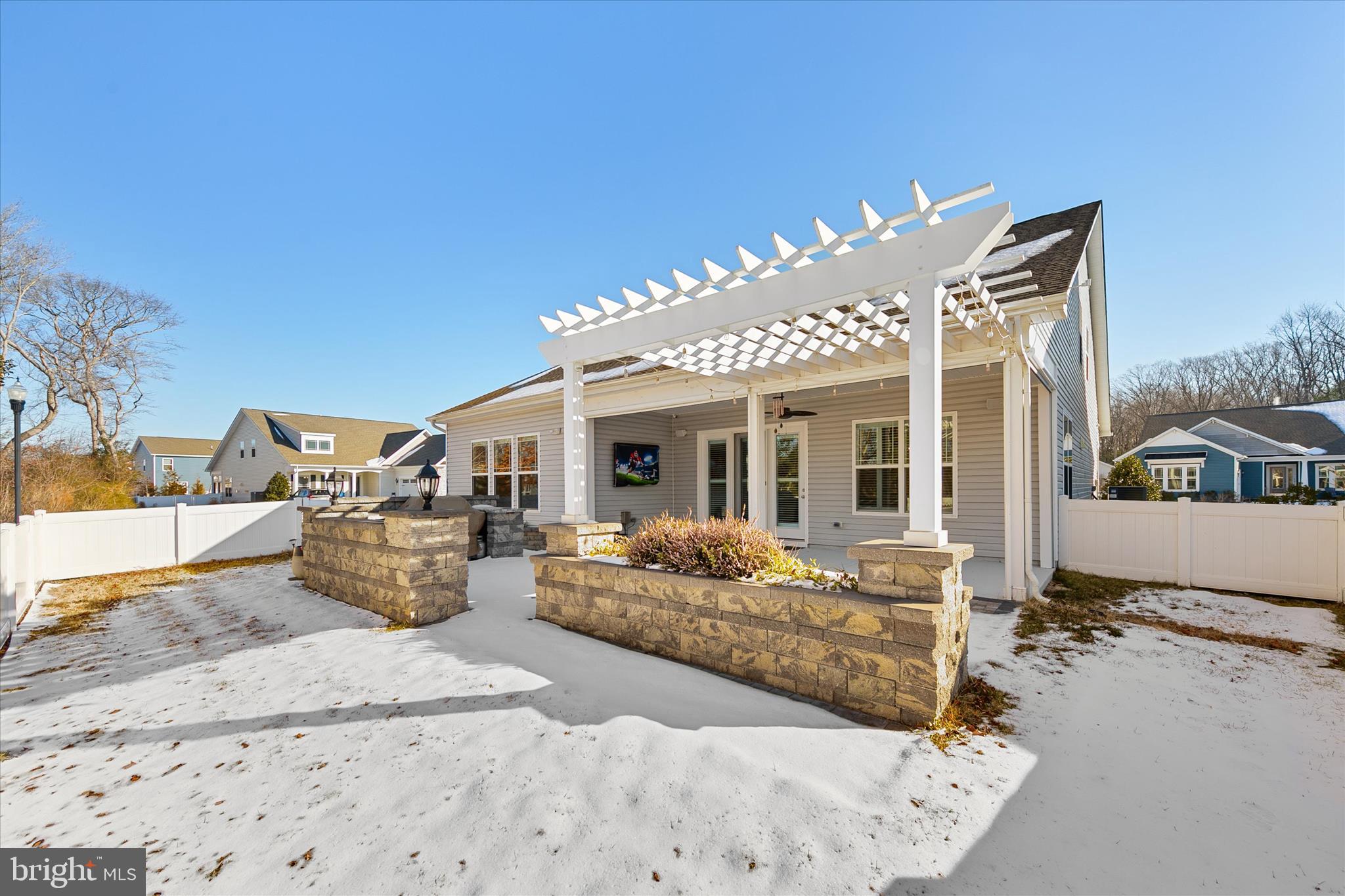 OCEAN VIEW BEACH CLUB - Residential