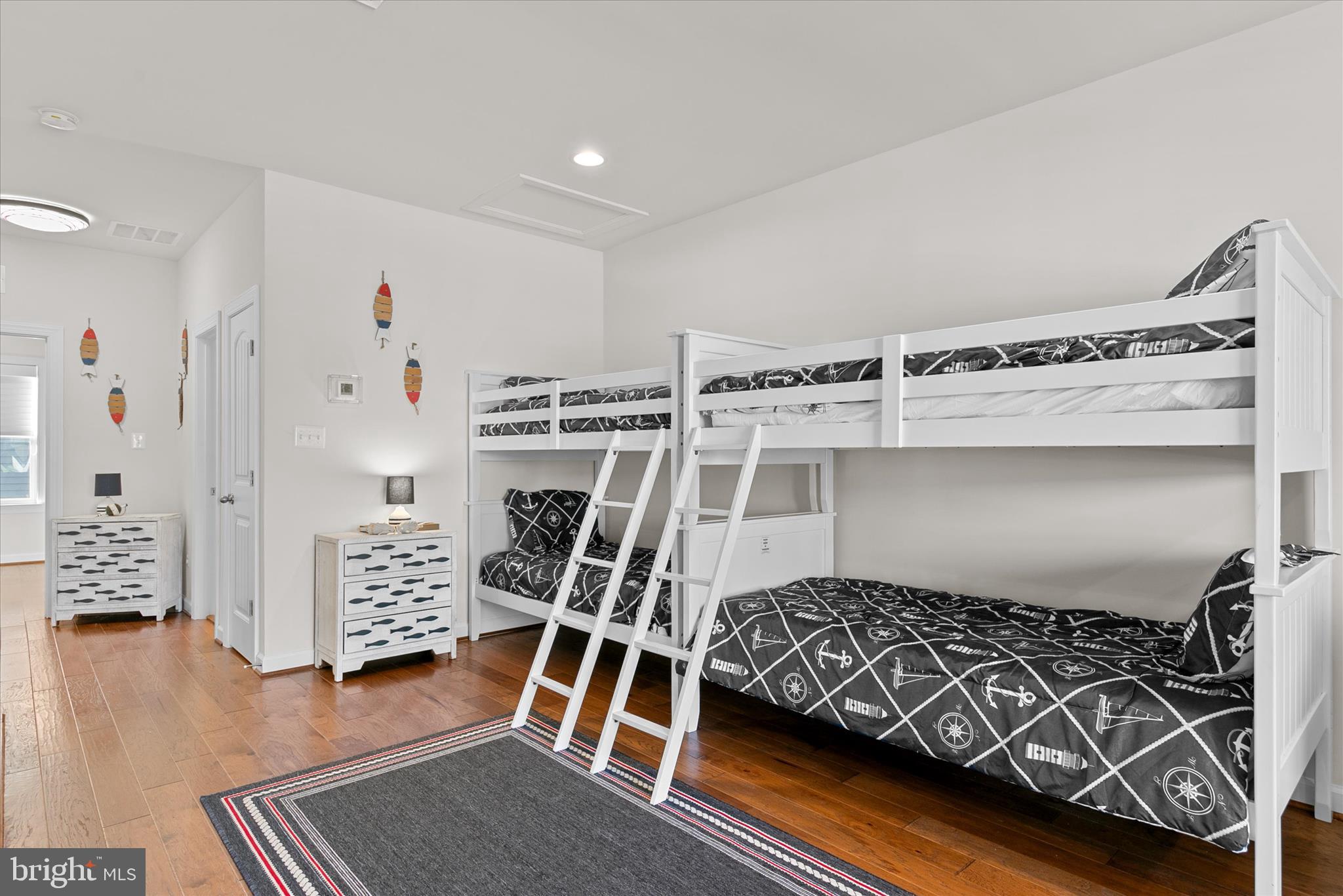 OCEAN VIEW BEACH CLUB - Residential