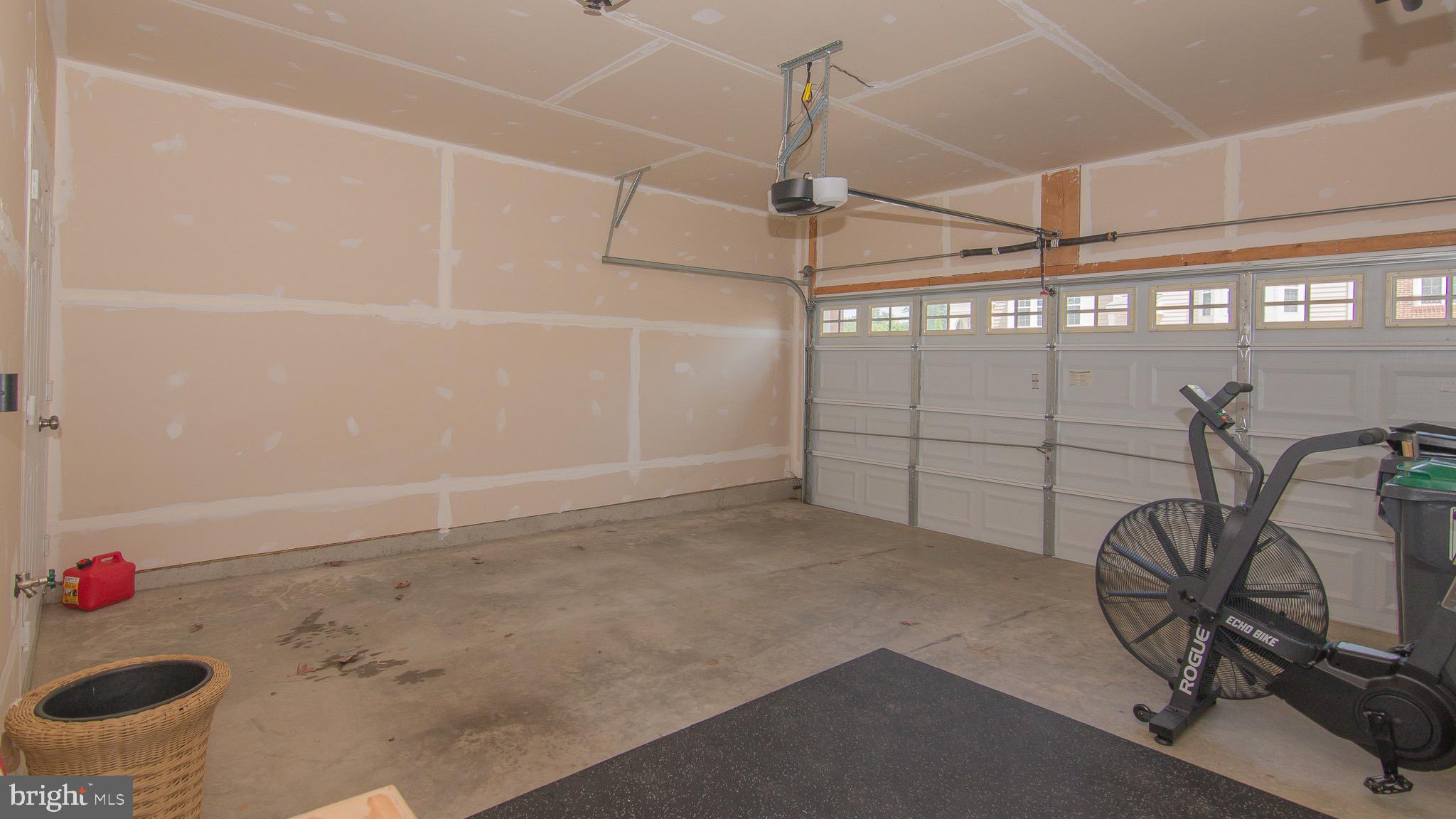 COLONIAL FORGE TOWNHOMES - Residential Lease