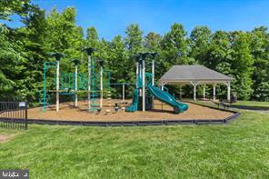 COLONIAL FORGE TOWNHOMES - Residential Lease