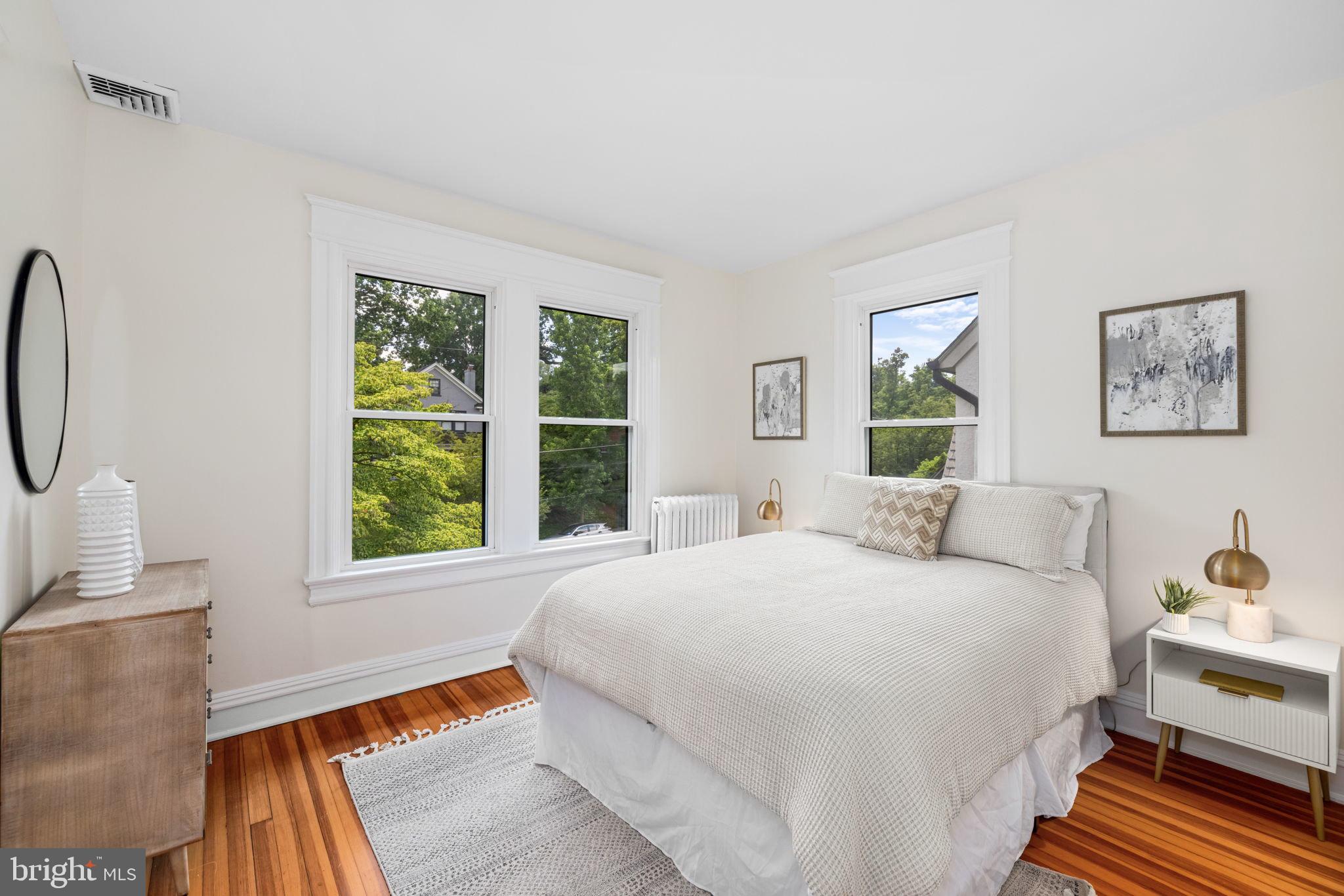 CHEVY CHASE - Residential