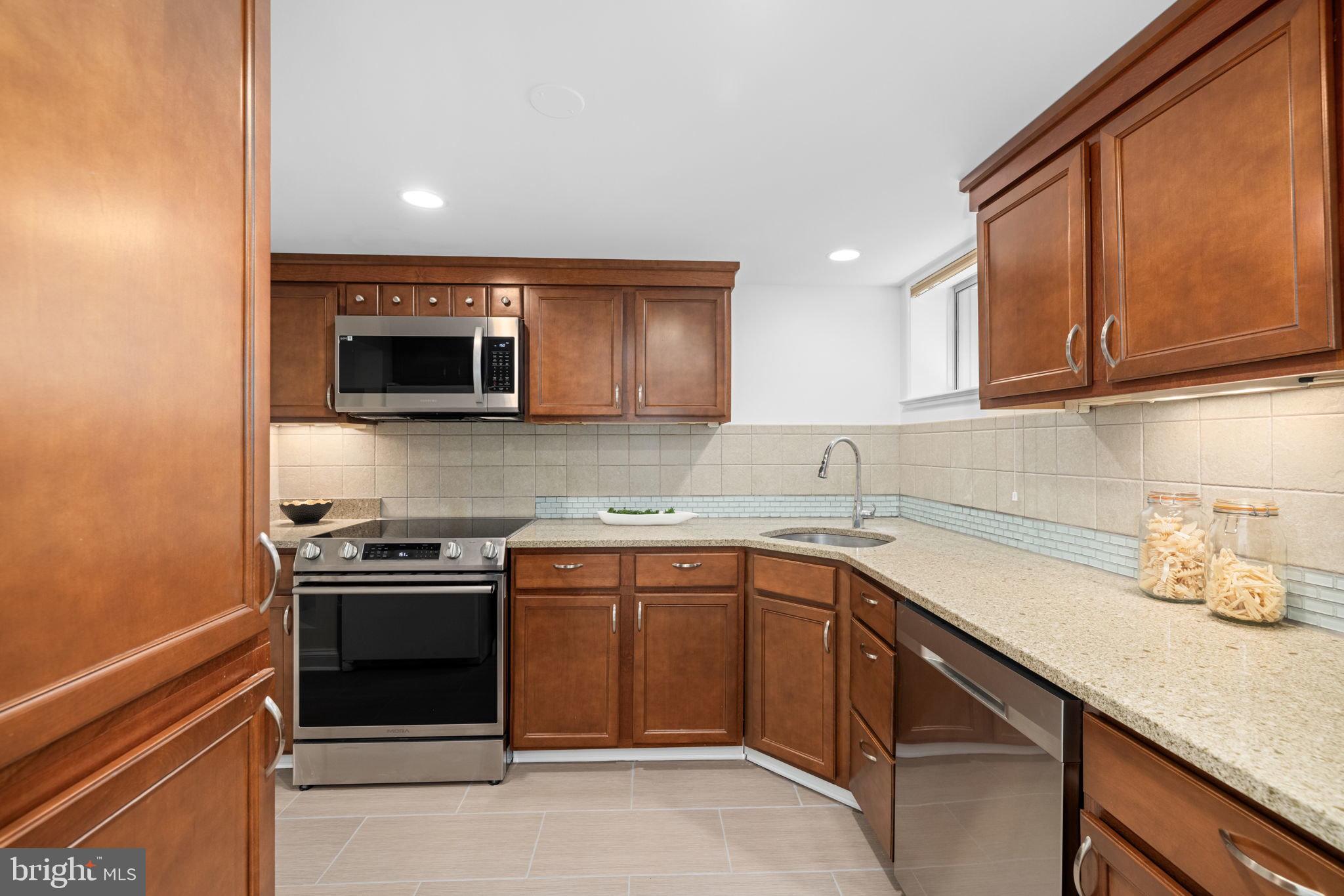 CHEVY CHASE - Residential