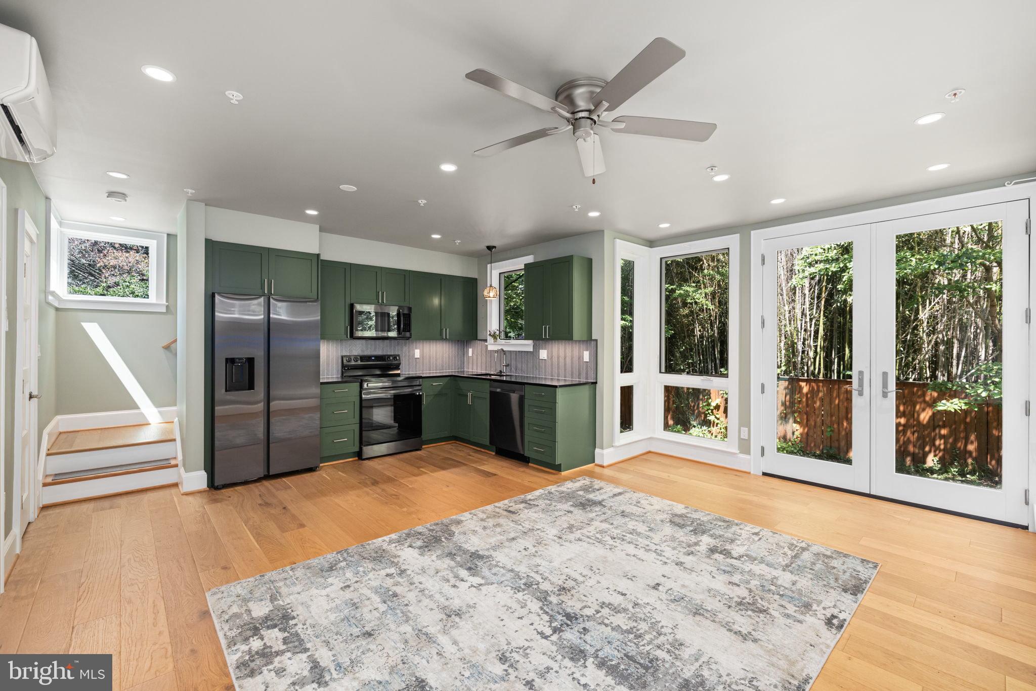 CHEVY CHASE - Residential