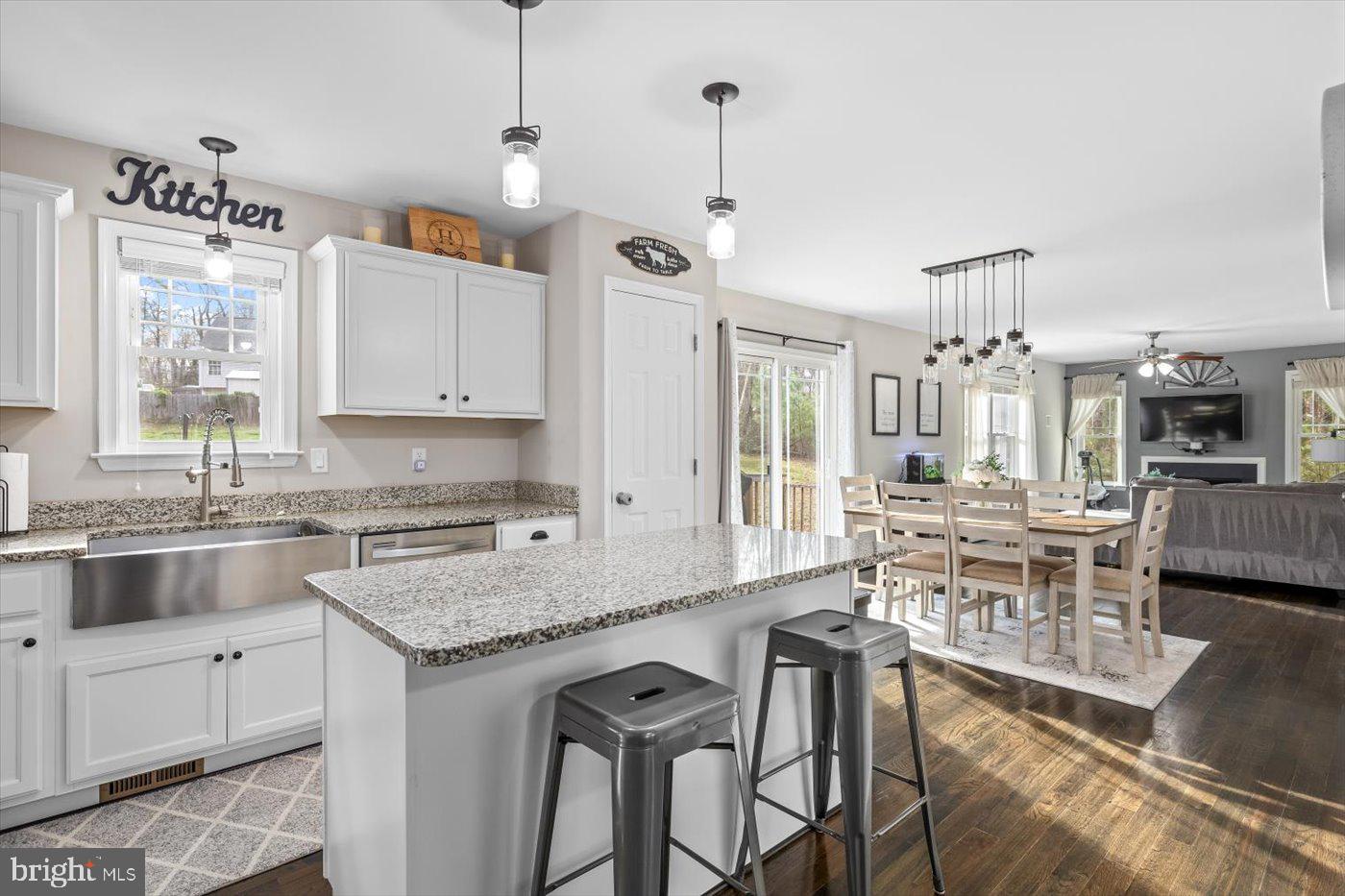 LAKE WILDERNESS - Residential