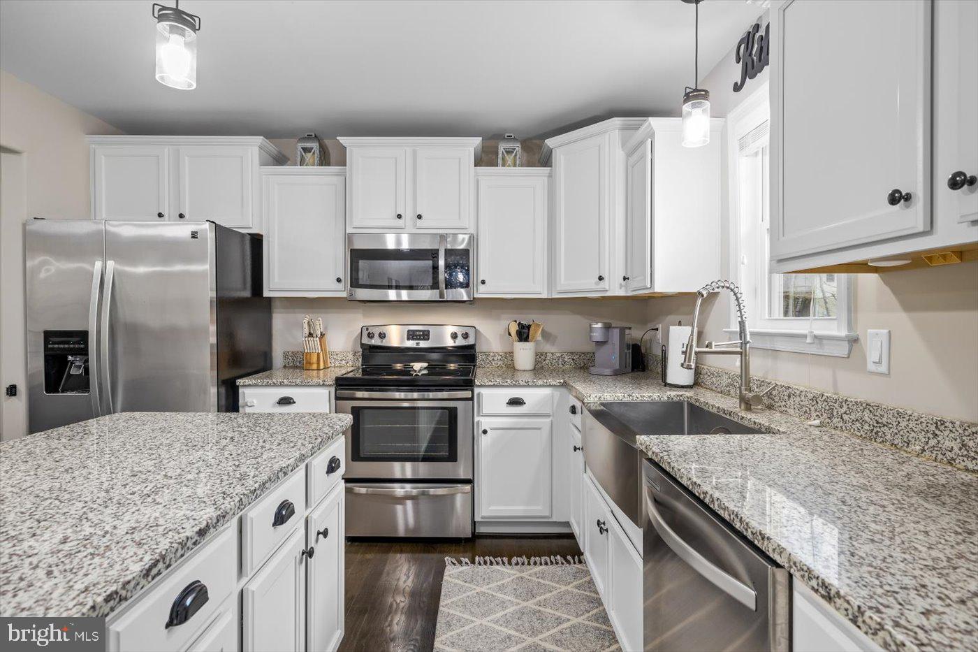 LAKE WILDERNESS - Residential