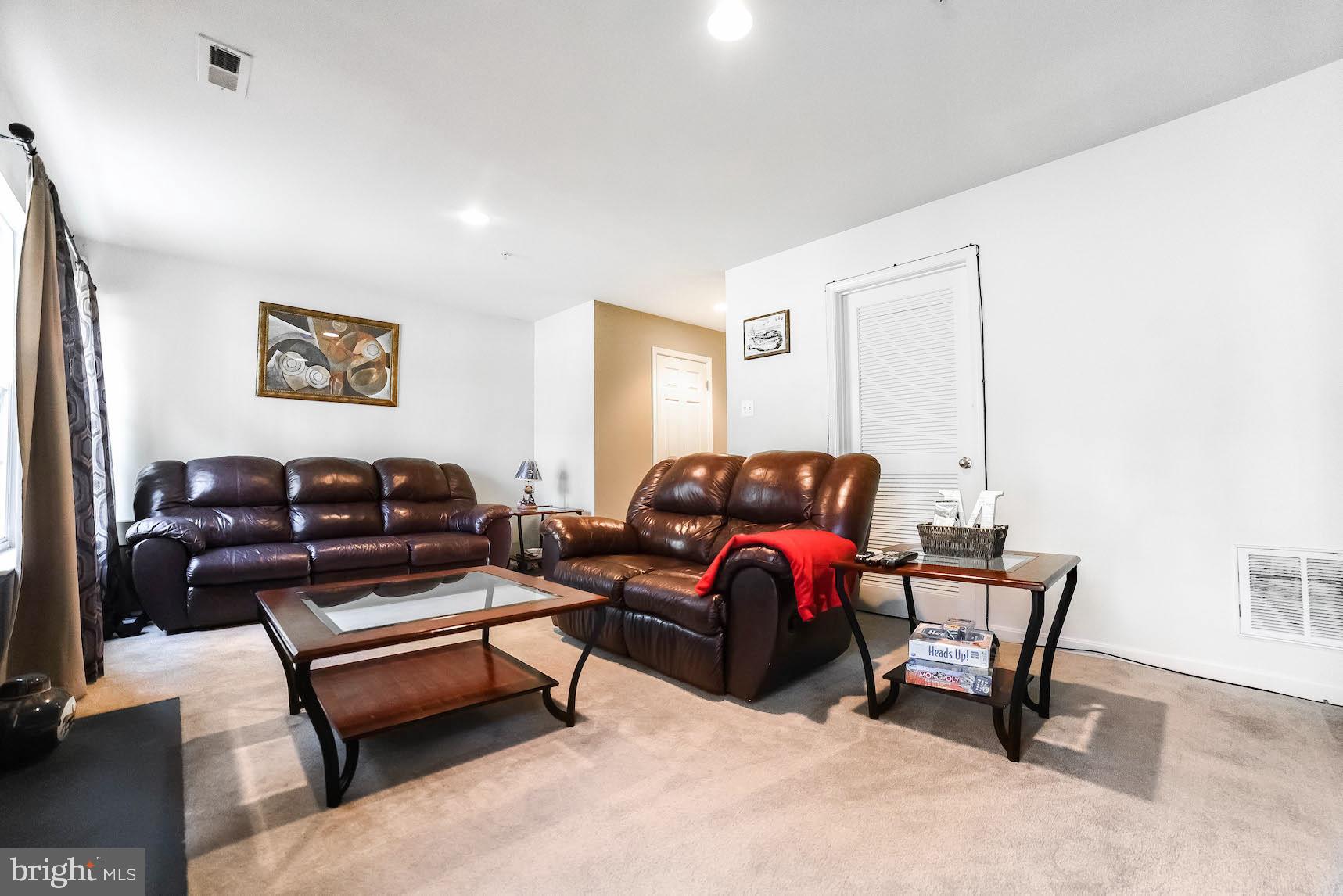 BEVERLY HILLS - Residential