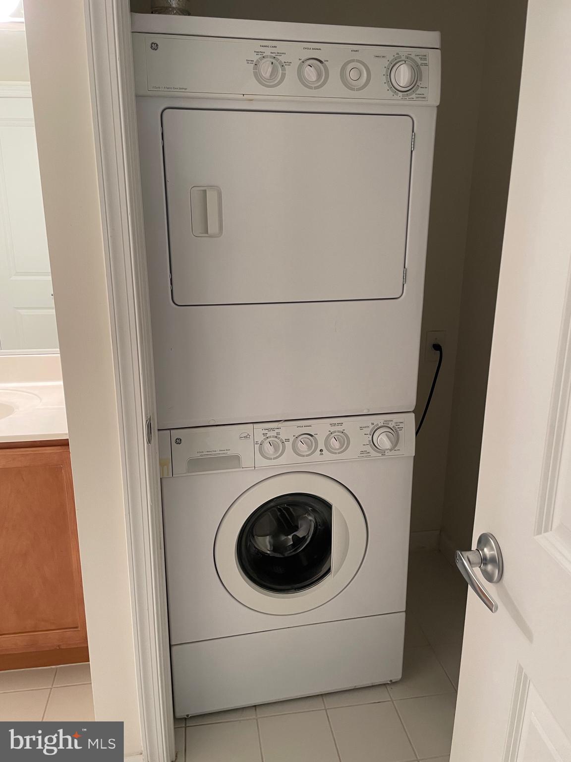 SILVER SPRING - Residential Lease