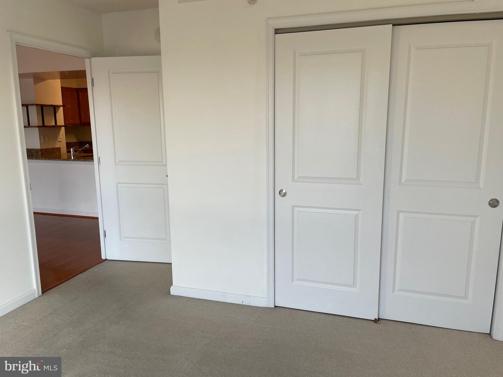 SILVER SPRING - Residential Lease