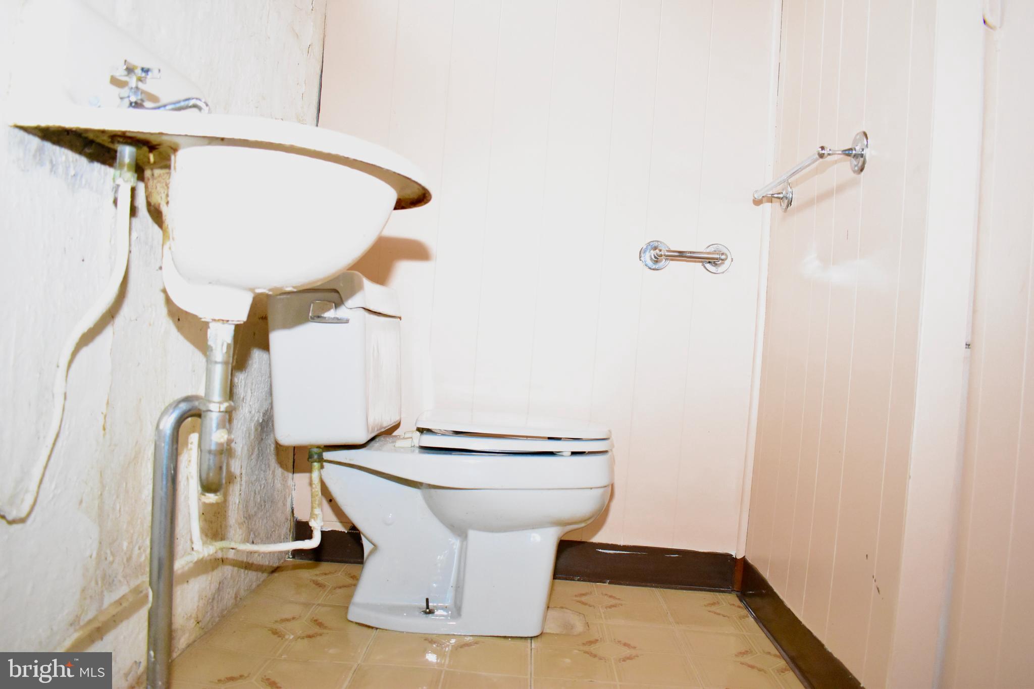 ARUNDEL GARDENS - Residential