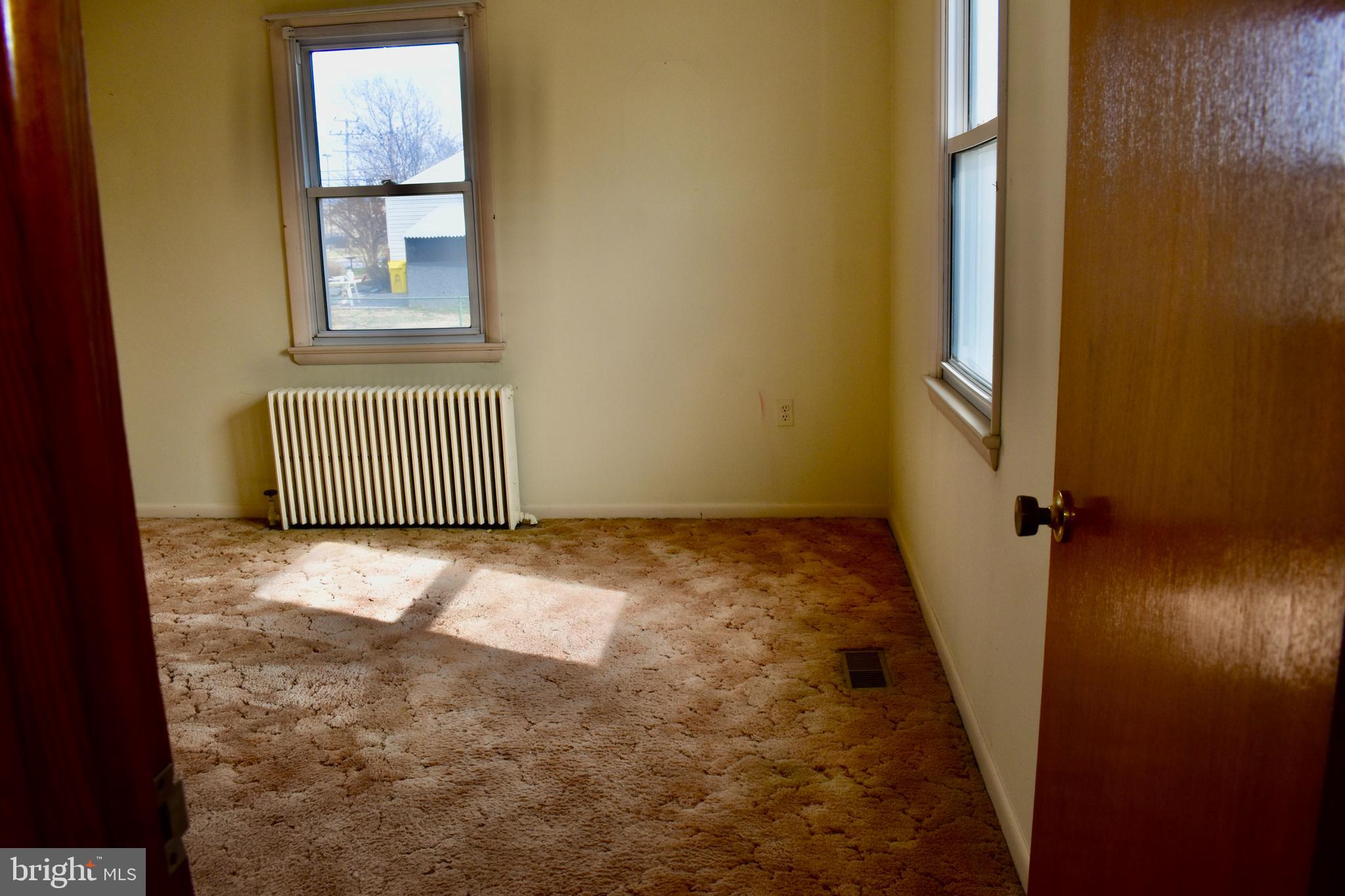 ARUNDEL GARDENS - Residential