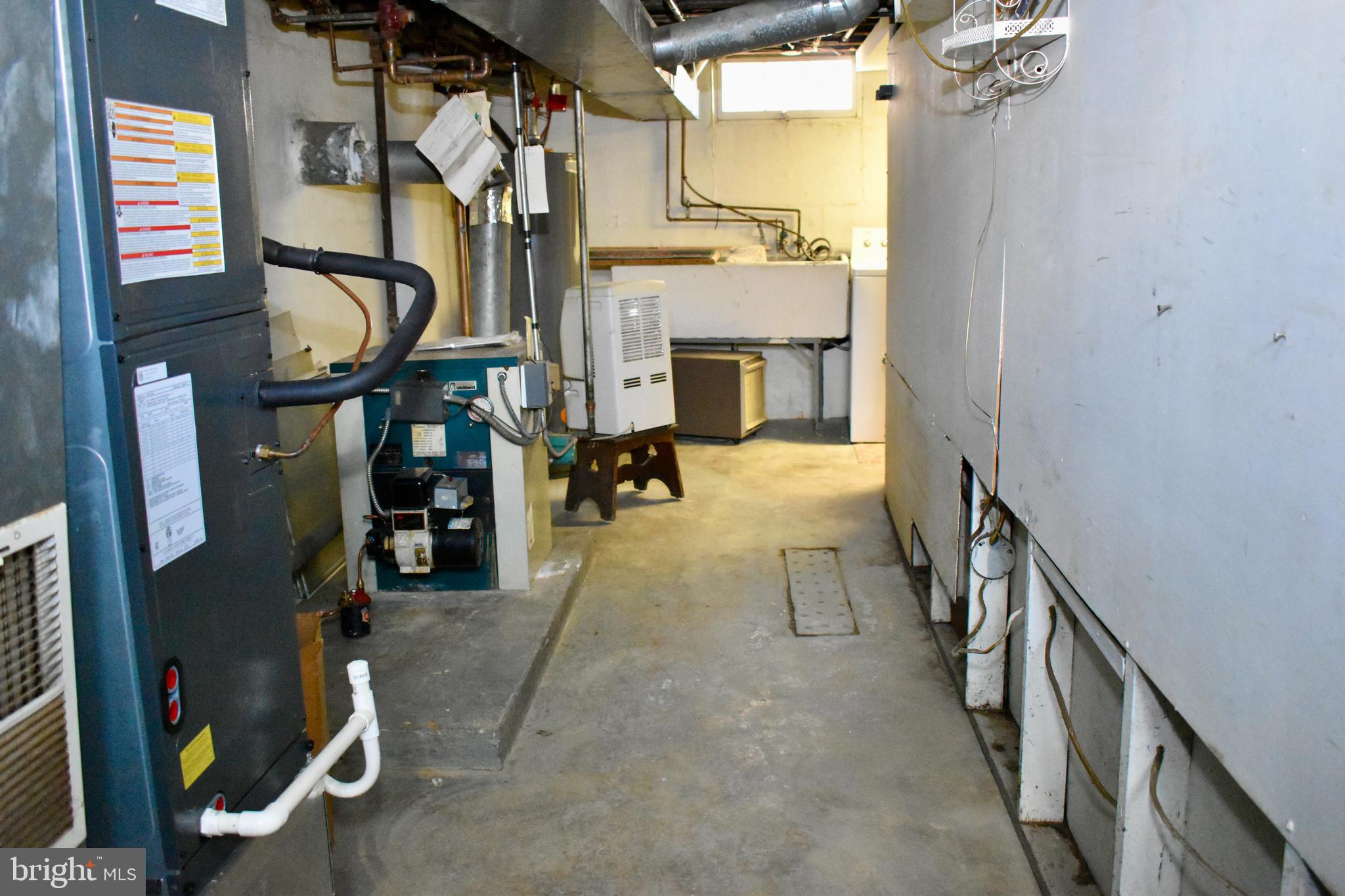 ARUNDEL GARDENS - Residential