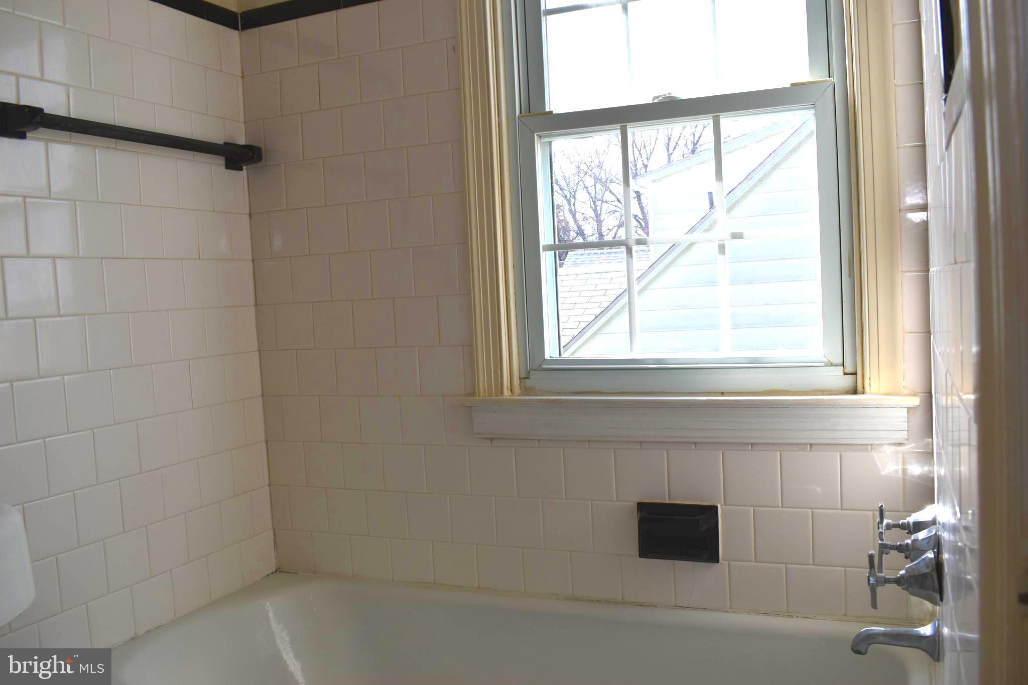 ARUNDEL GARDENS - Residential