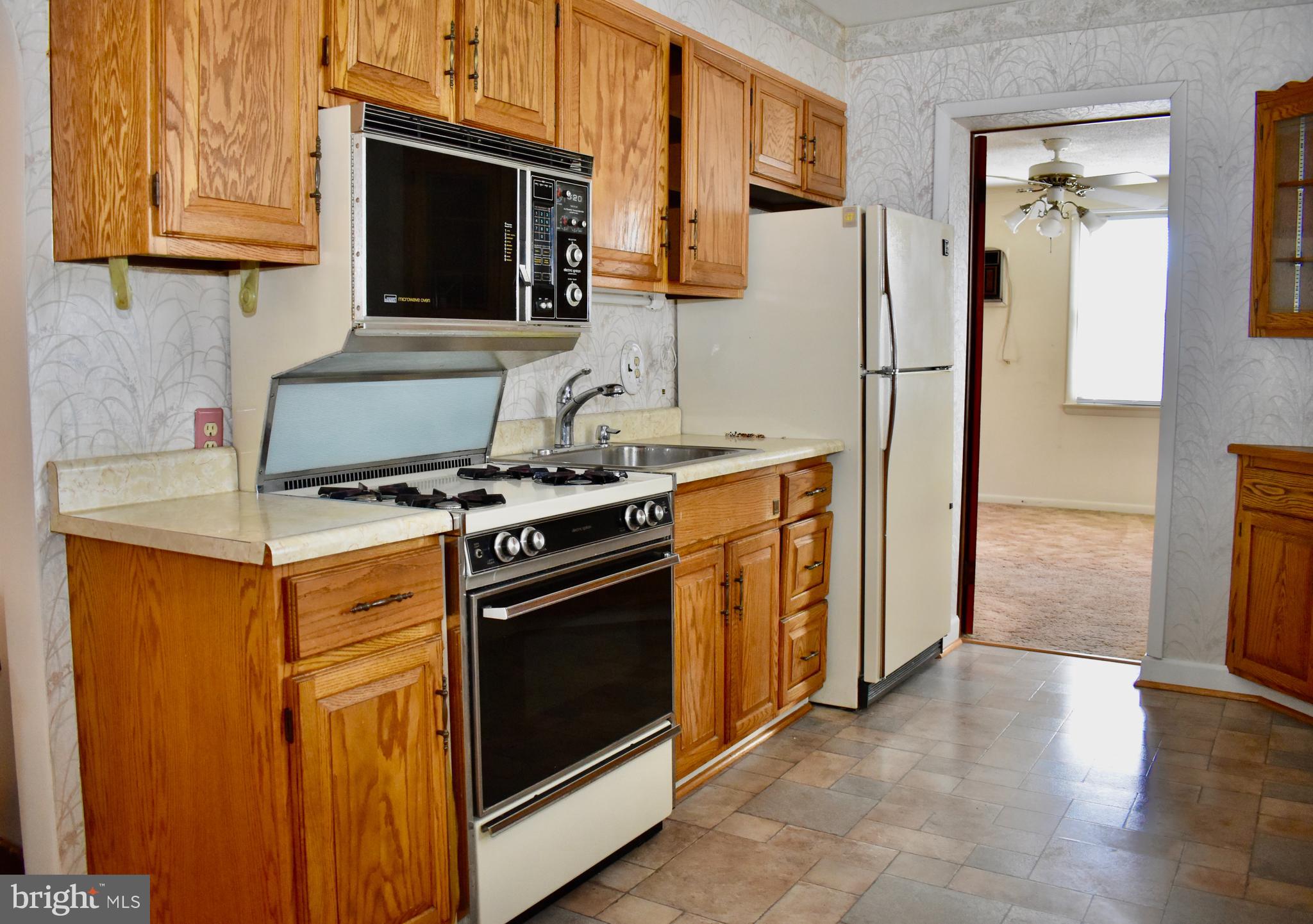 ARUNDEL GARDENS - Residential