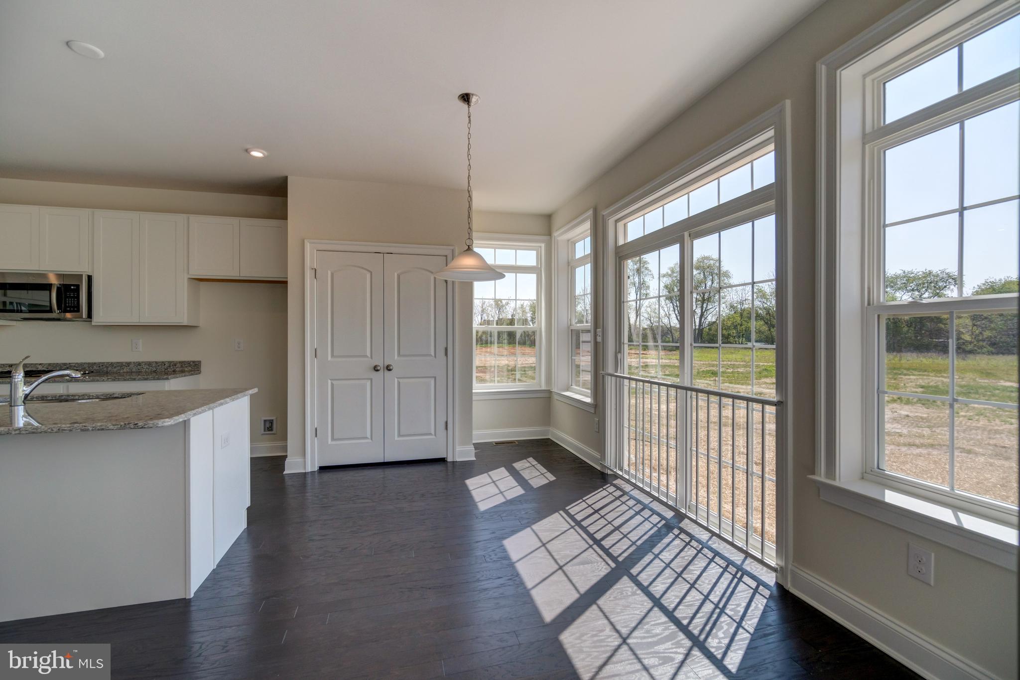 HIDDEN BROOK - Residential