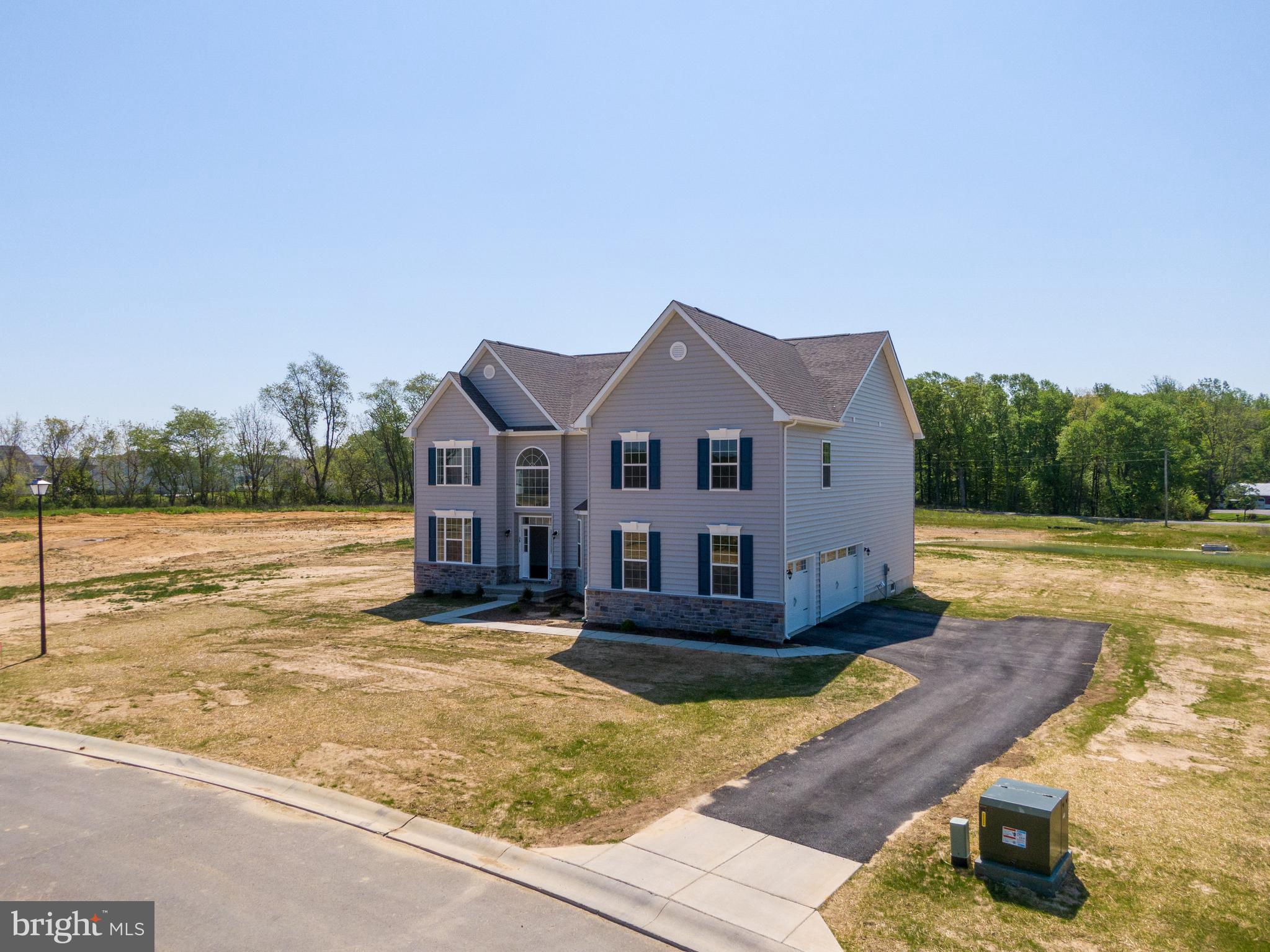HIDDEN BROOK - Residential