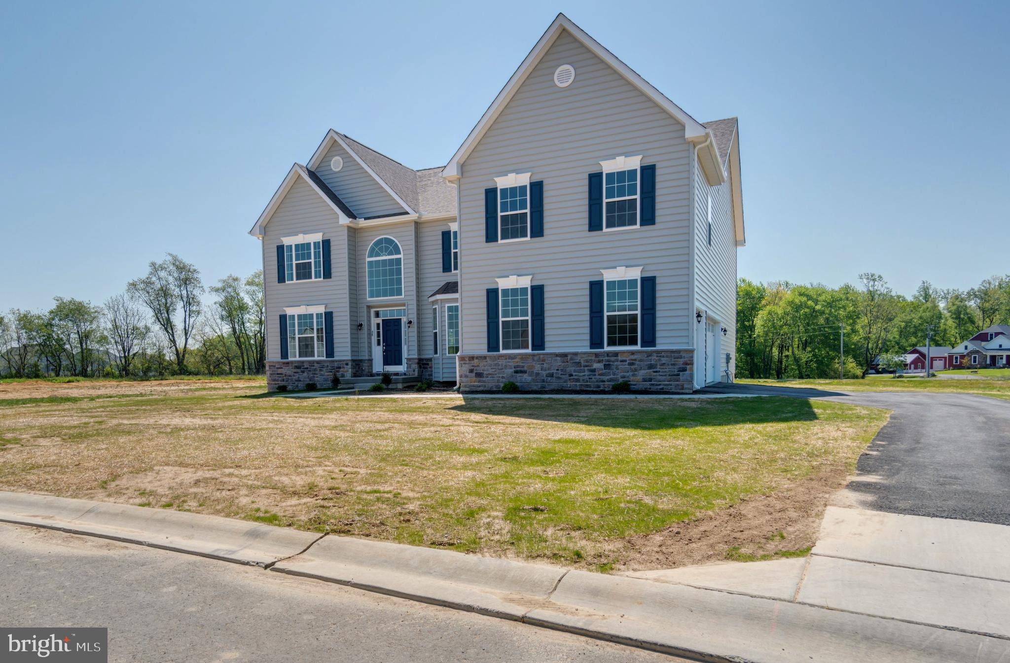 HIDDEN BROOK - Residential