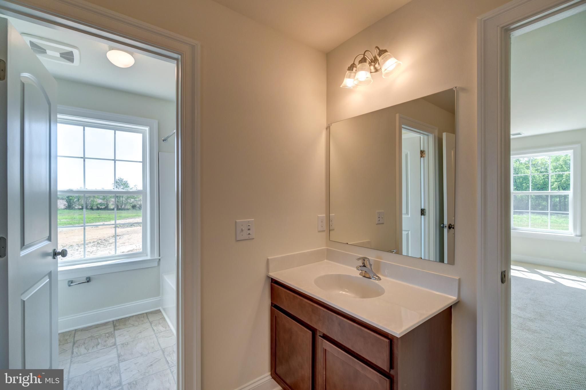 HIDDEN BROOK - Residential