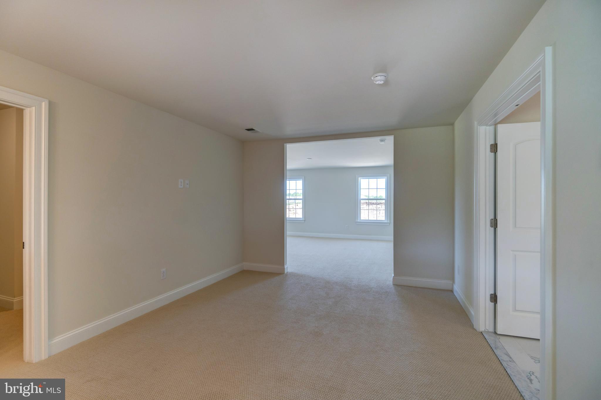HIDDEN BROOK - Residential