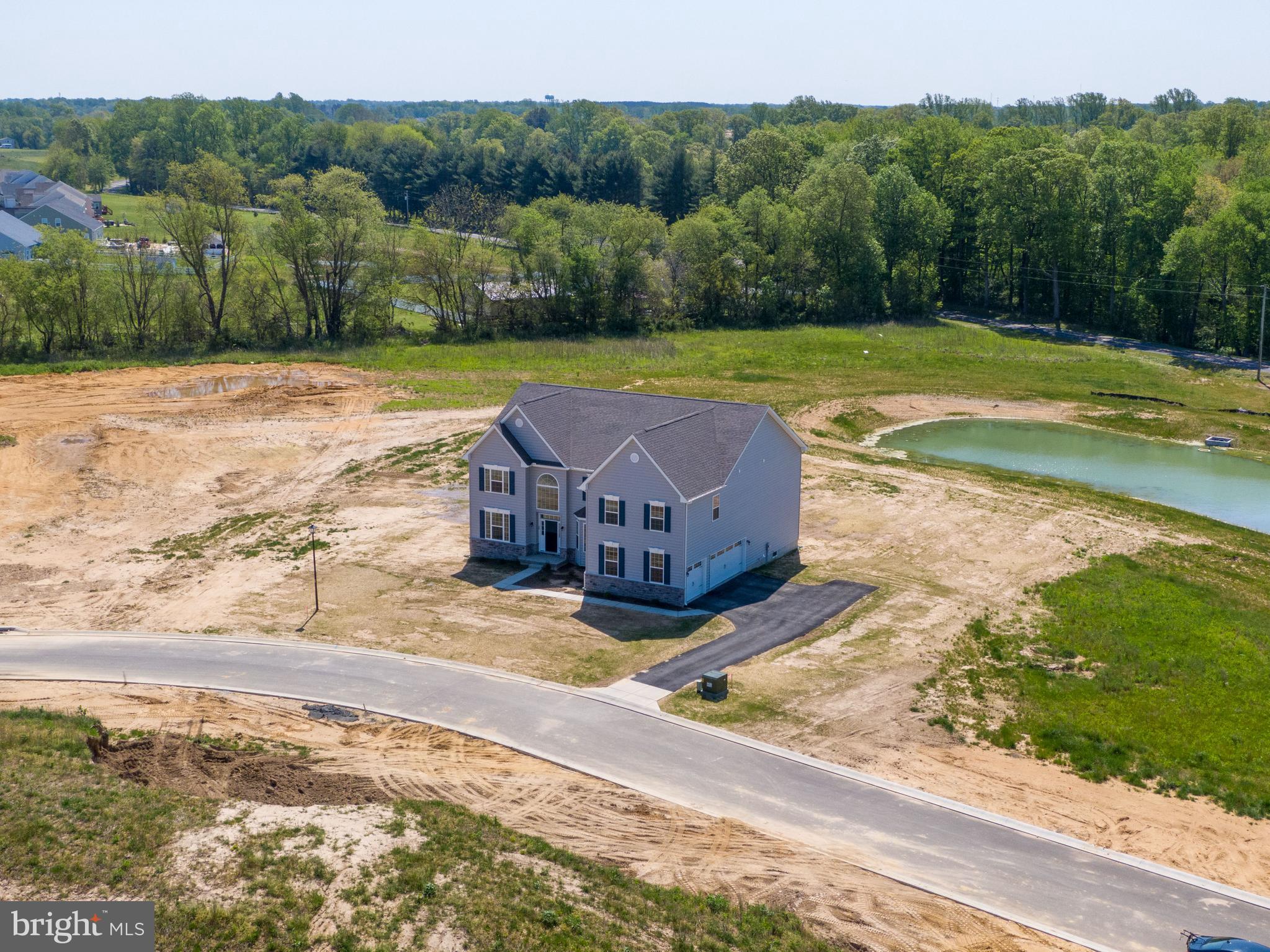 HIDDEN BROOK - Residential
