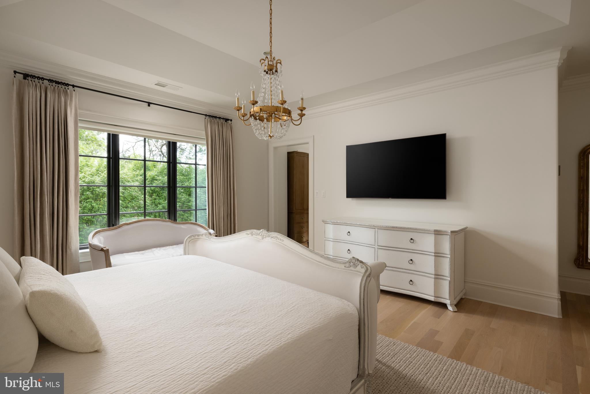 COLUMBIA FOREST - Residential