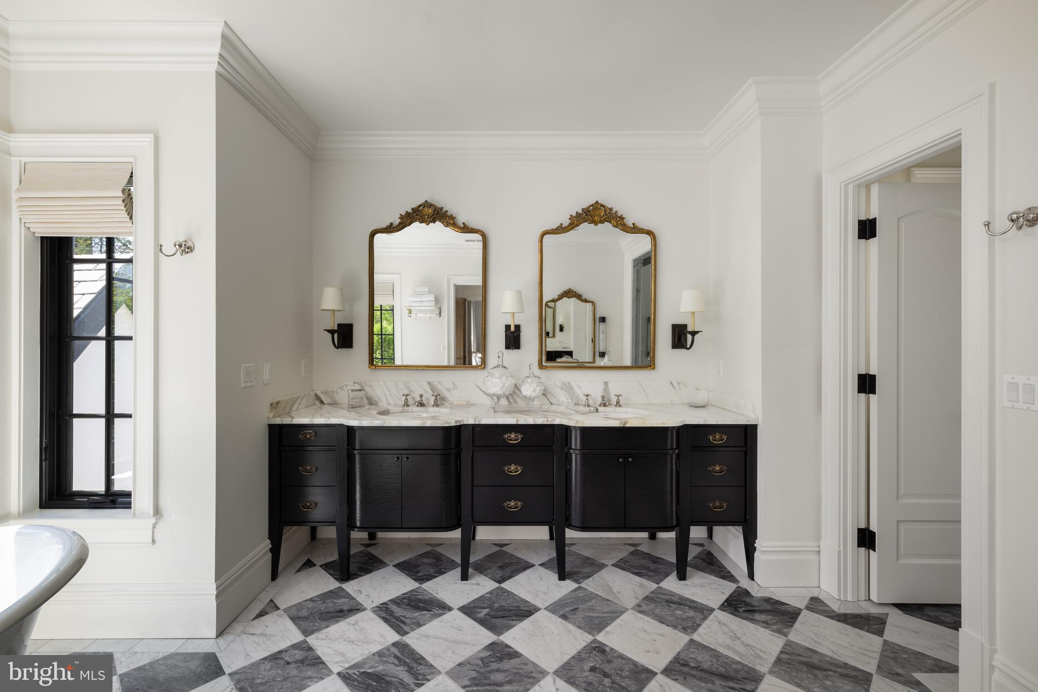 COLUMBIA FOREST - Residential