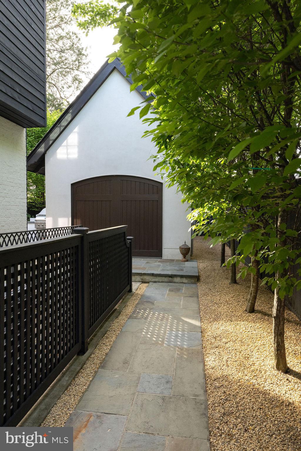 COLUMBIA FOREST - Residential