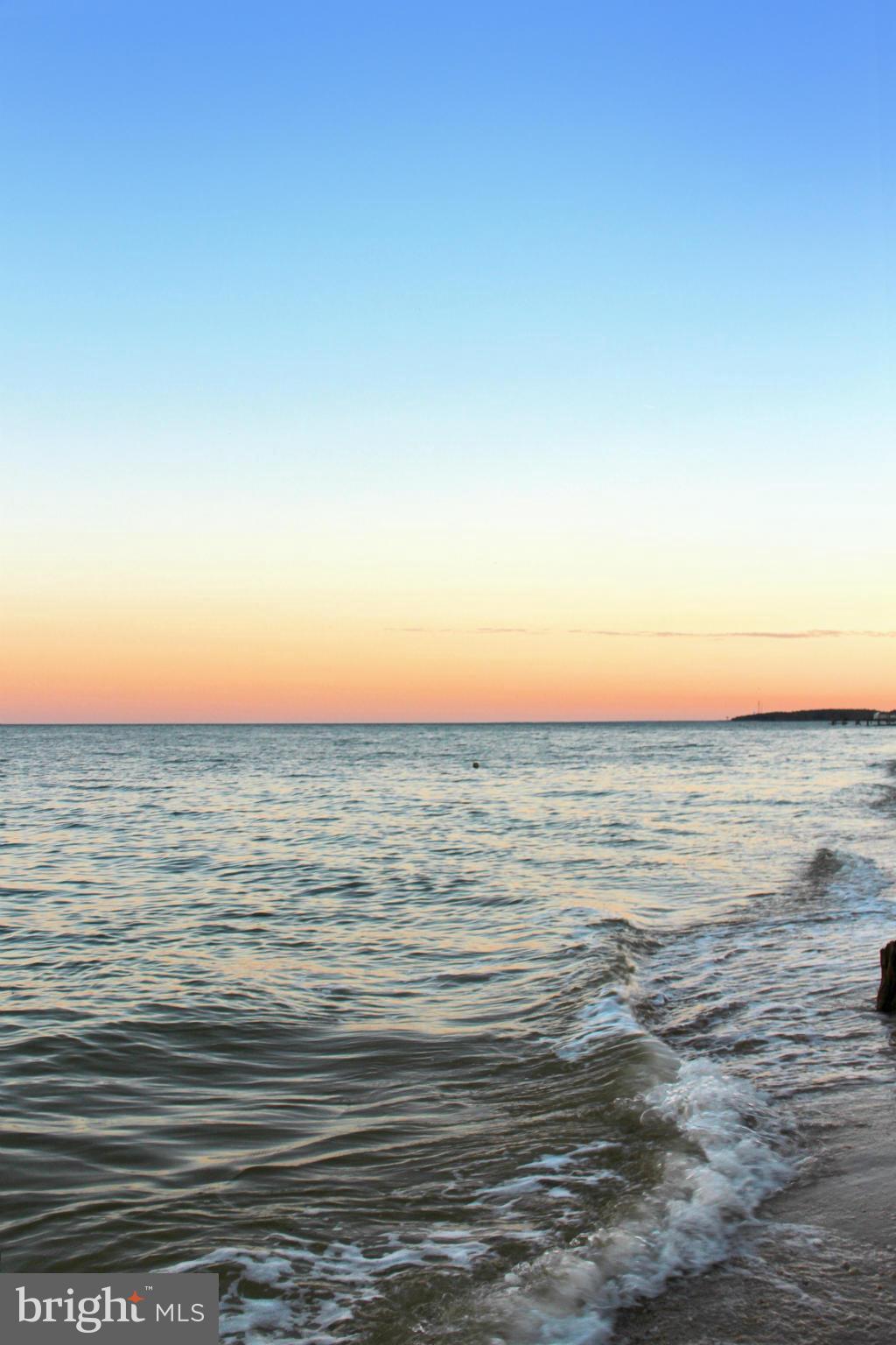 HAYS BEACH - Residential