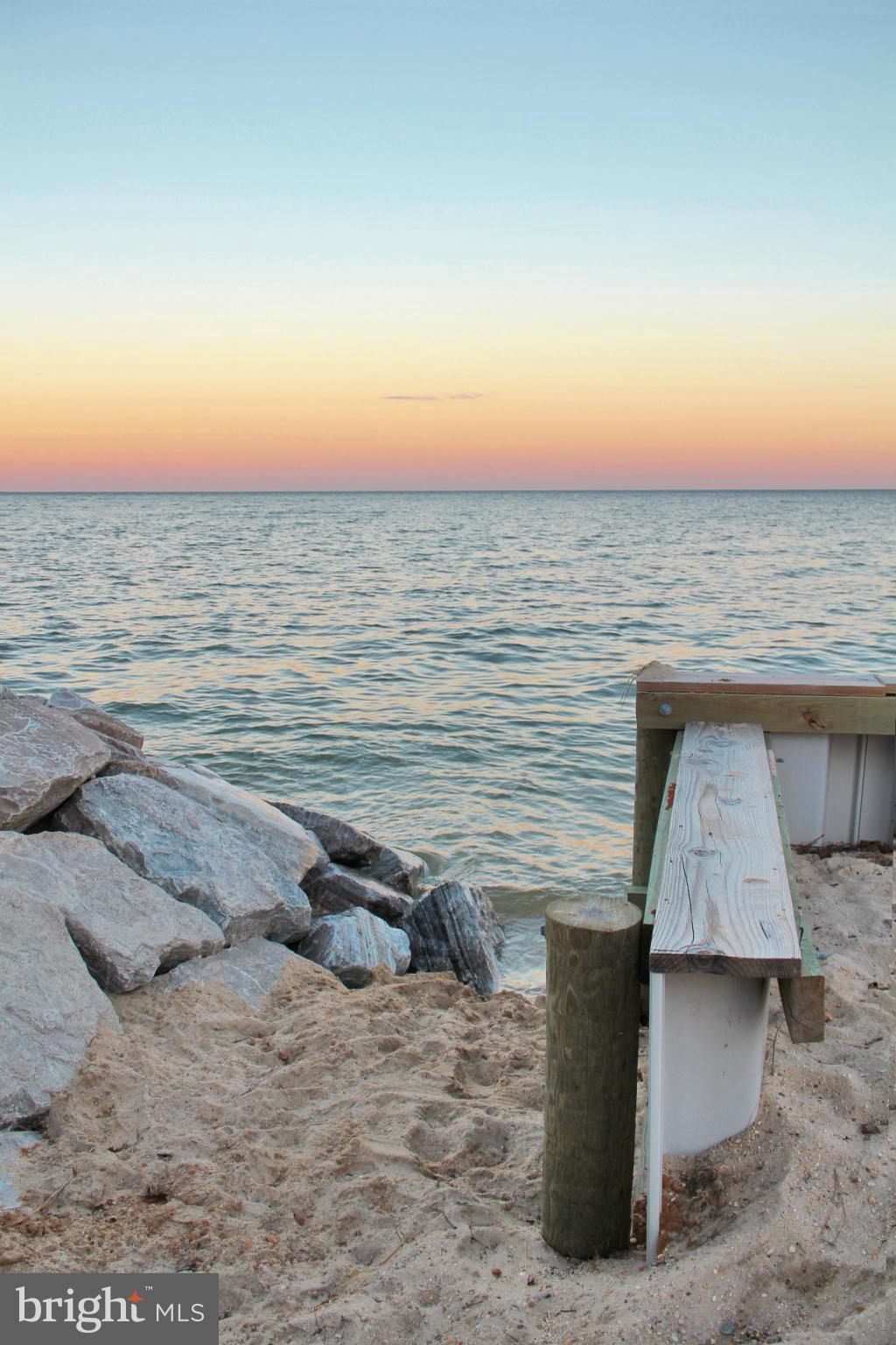 HAYS BEACH - Residential