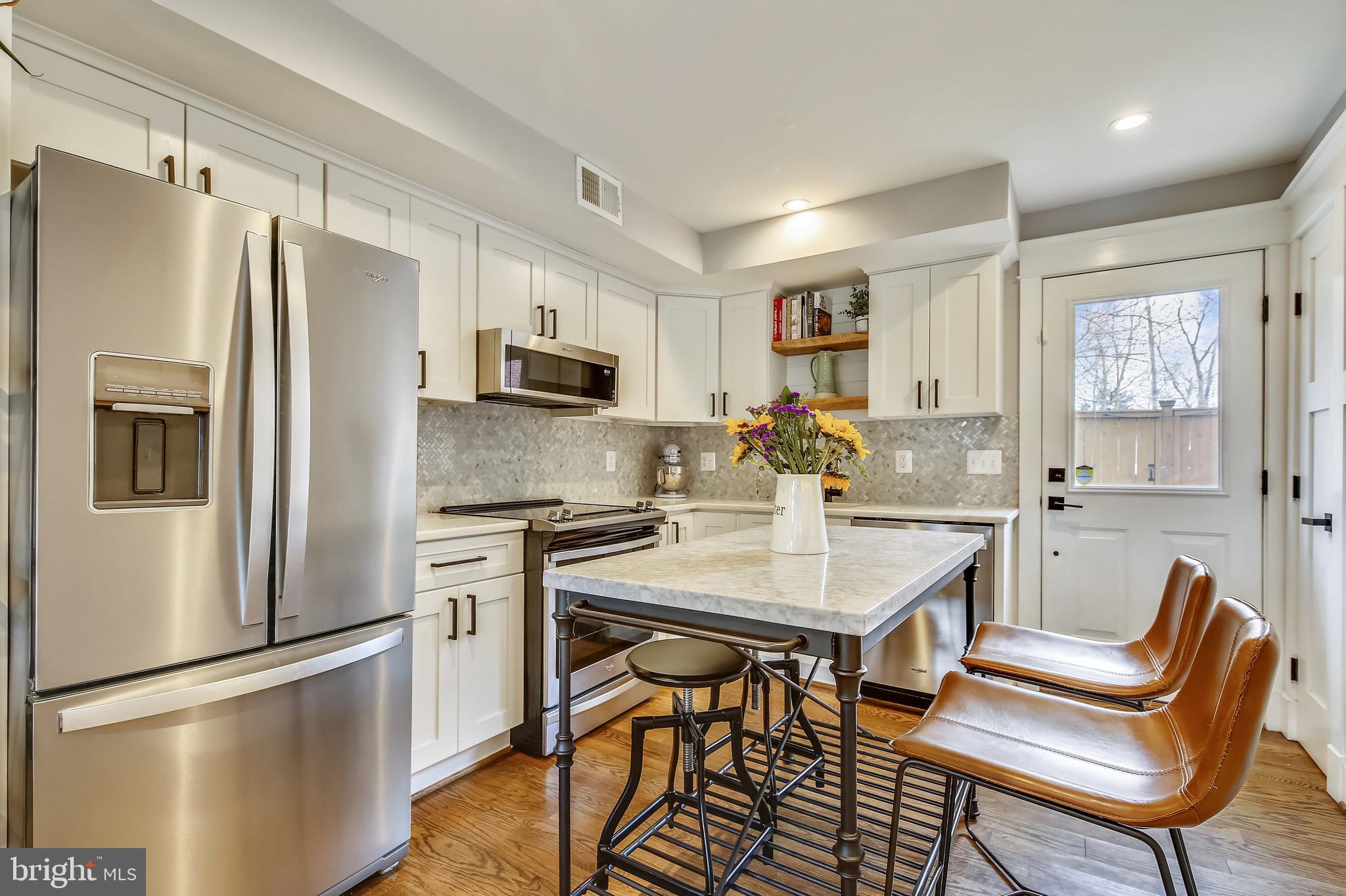 OLD TOWN ALEXANDRIA - Residential