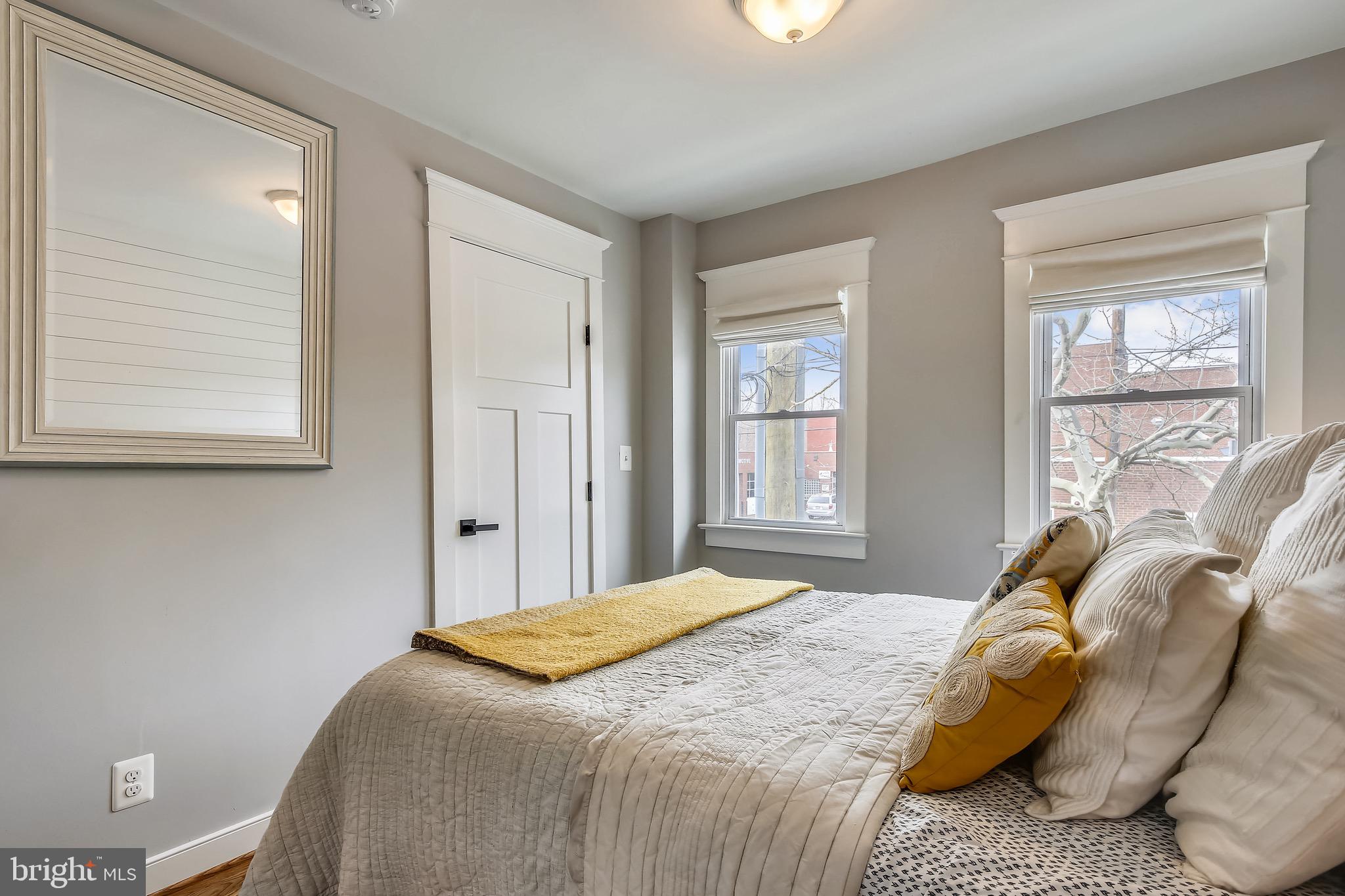 OLD TOWN ALEXANDRIA - Residential