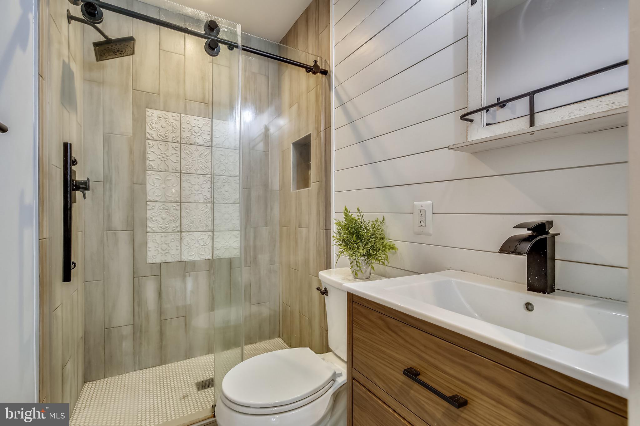 OLD TOWN ALEXANDRIA - Residential