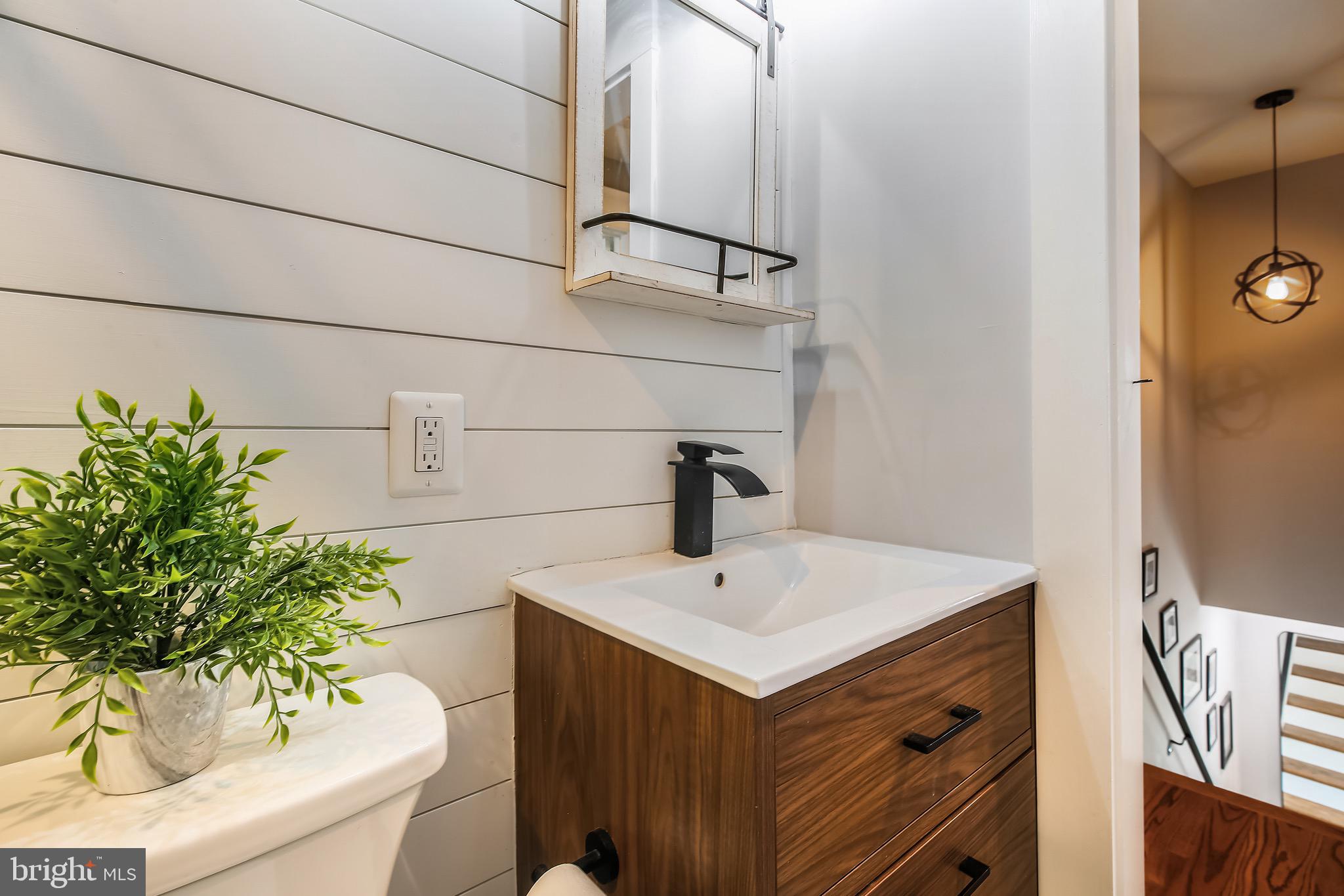 OLD TOWN ALEXANDRIA - Residential