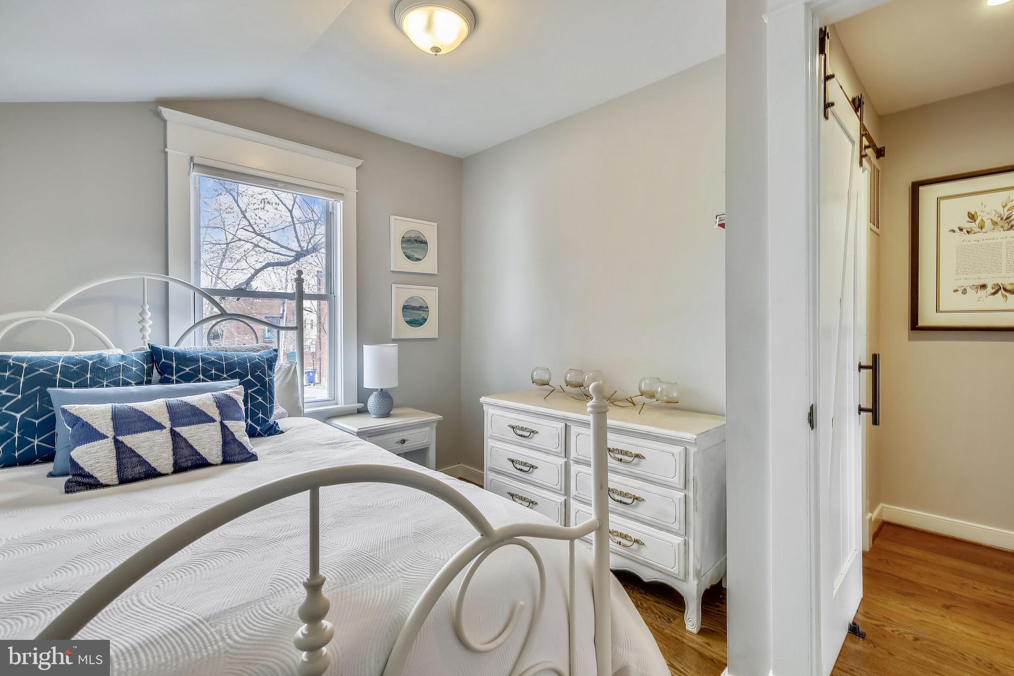 OLD TOWN ALEXANDRIA - Residential