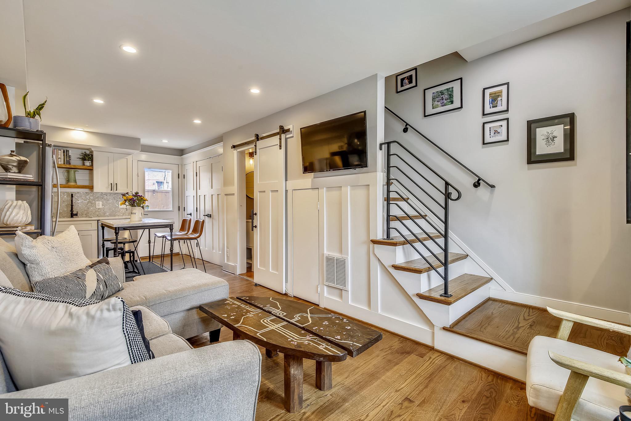 OLD TOWN ALEXANDRIA - Residential