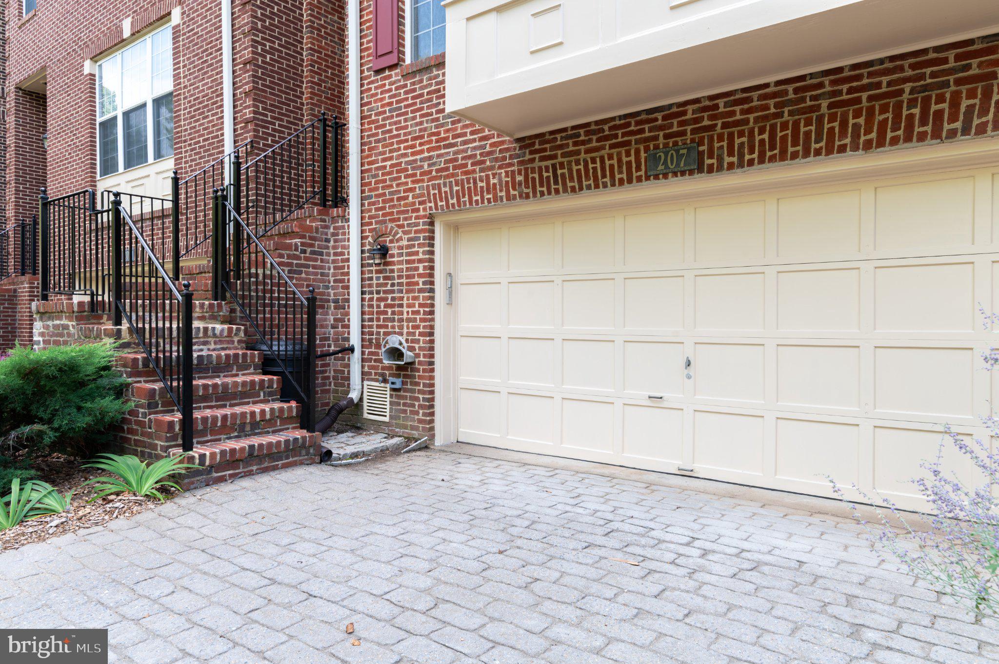 207 HALPINE WALK COURT
