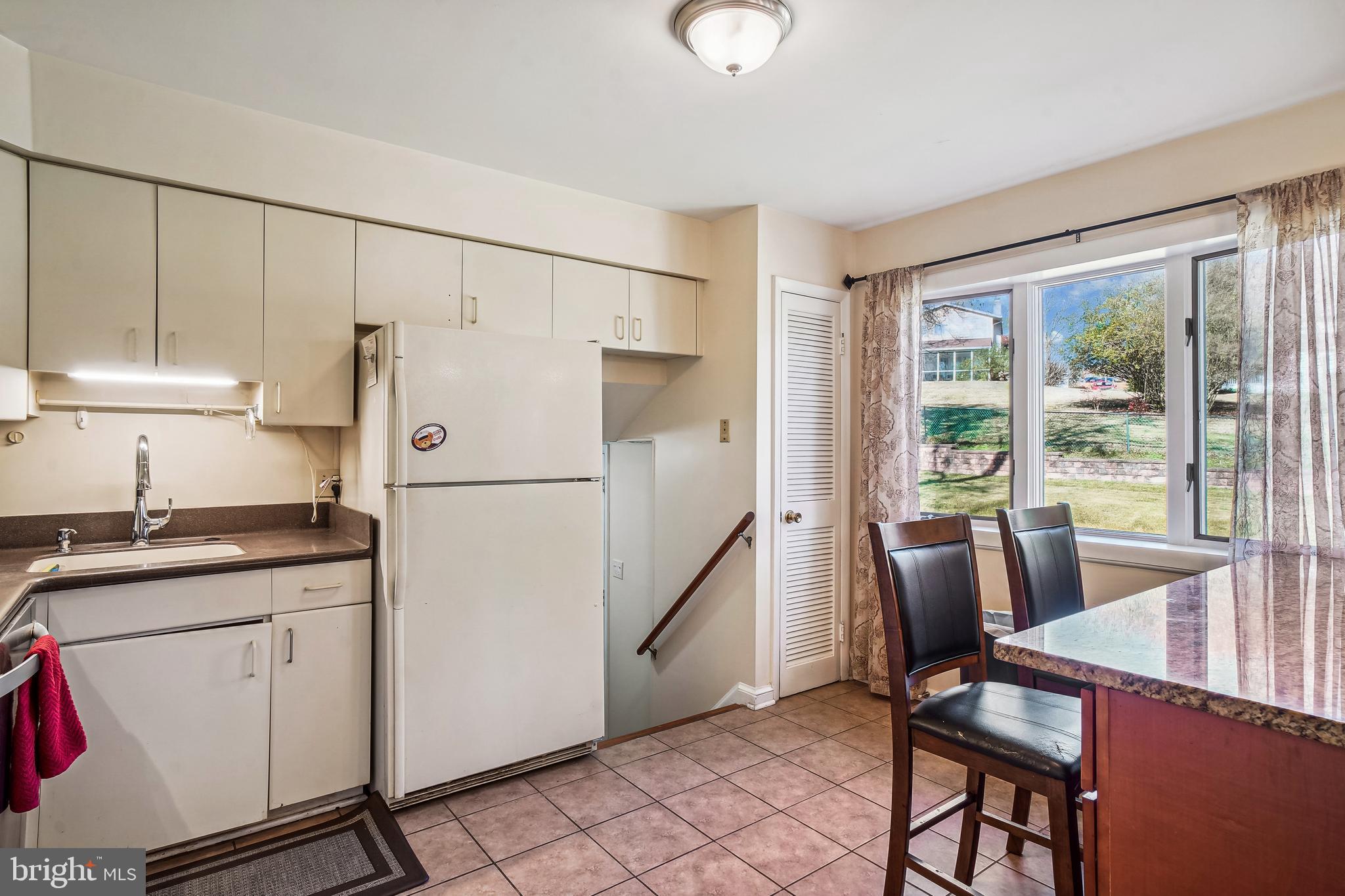 ROCK CREEK MANOR - Residential