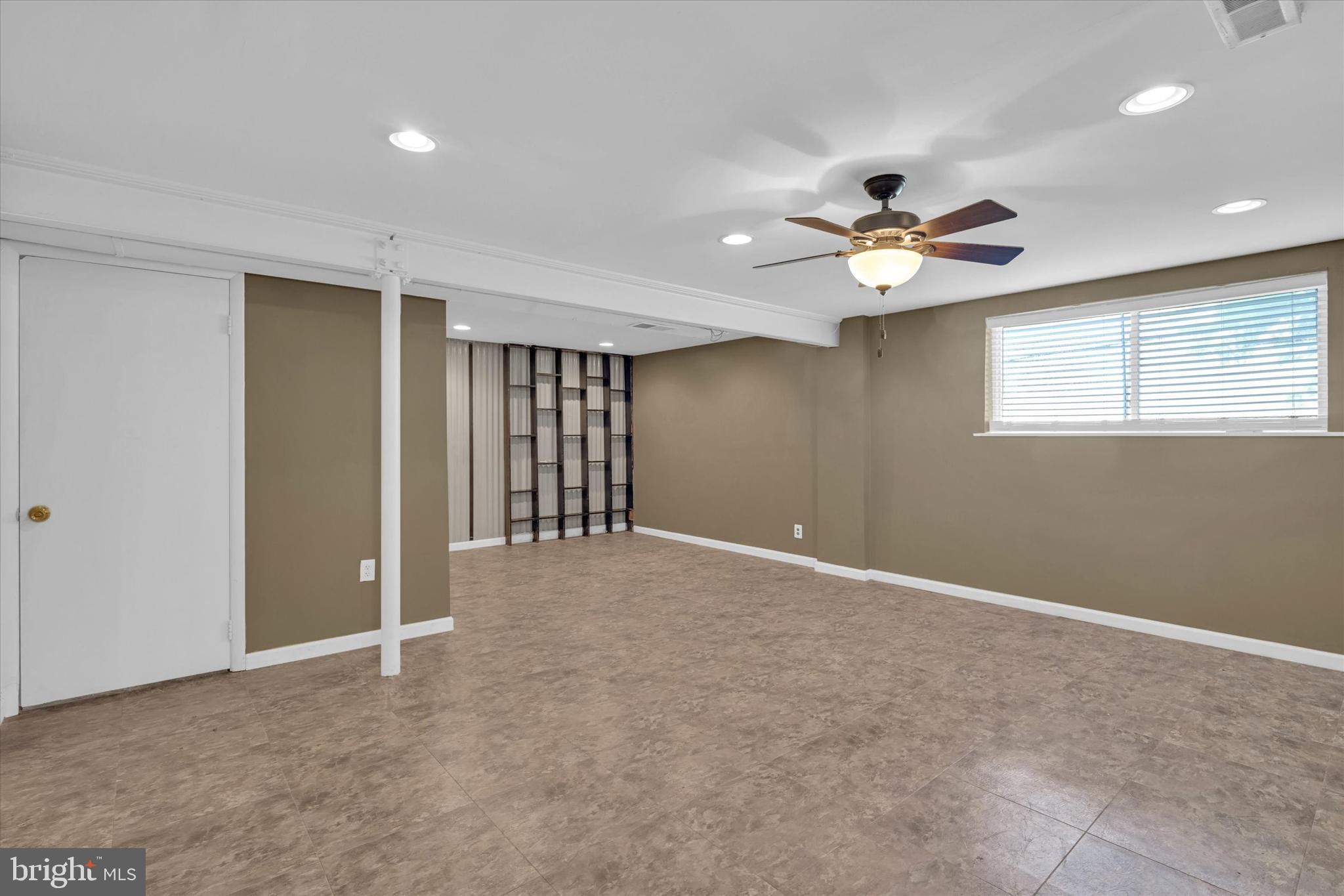 PEPPER MILL VILLAGE - Residential Lease