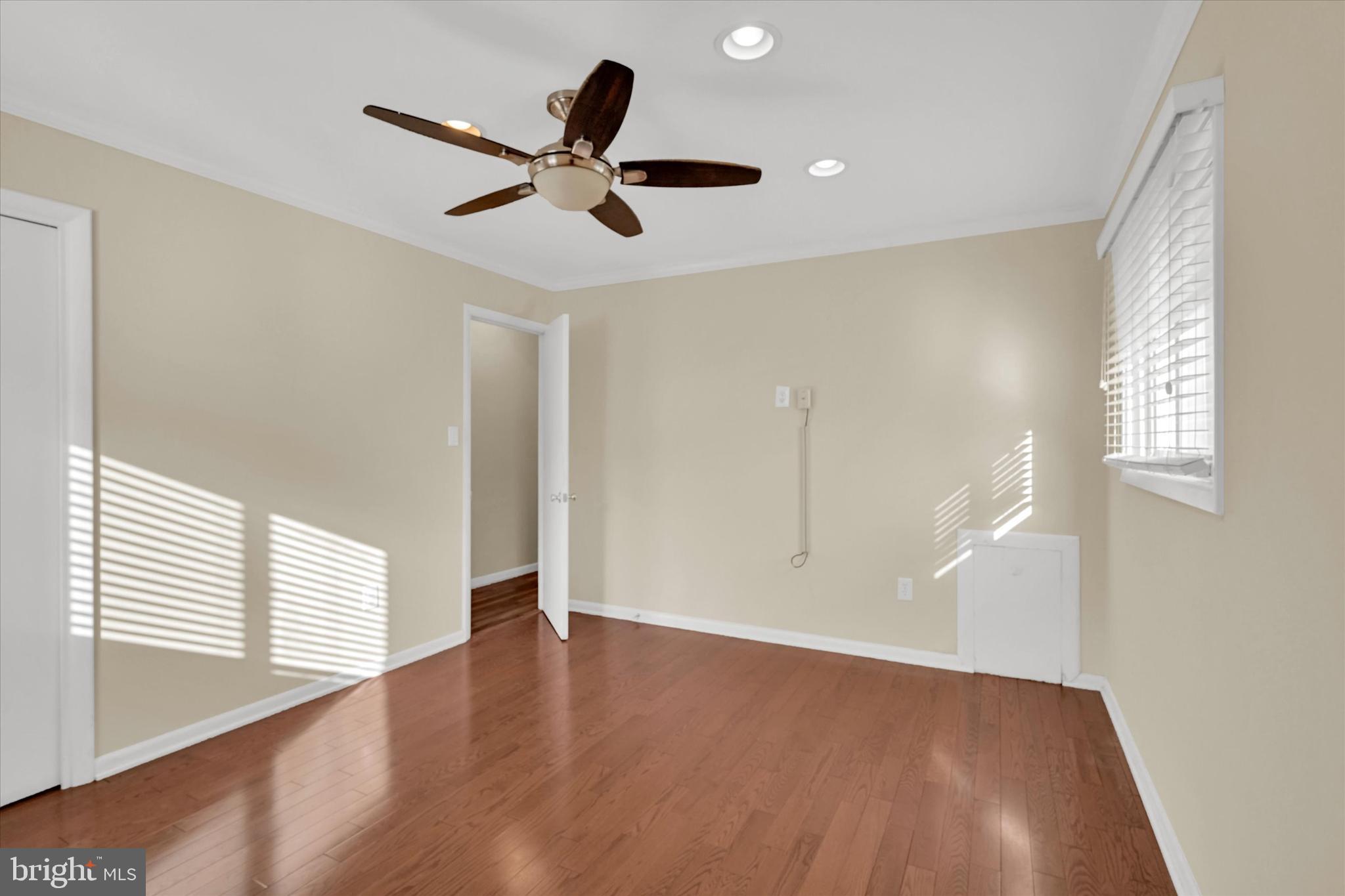 PEPPER MILL VILLAGE - Residential Lease