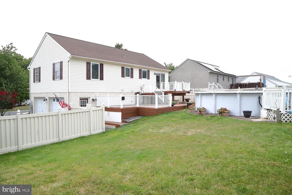 Photo of 604 MALLARD DR, MANHEIM, PA 17545 (MLS # PALA2040016)